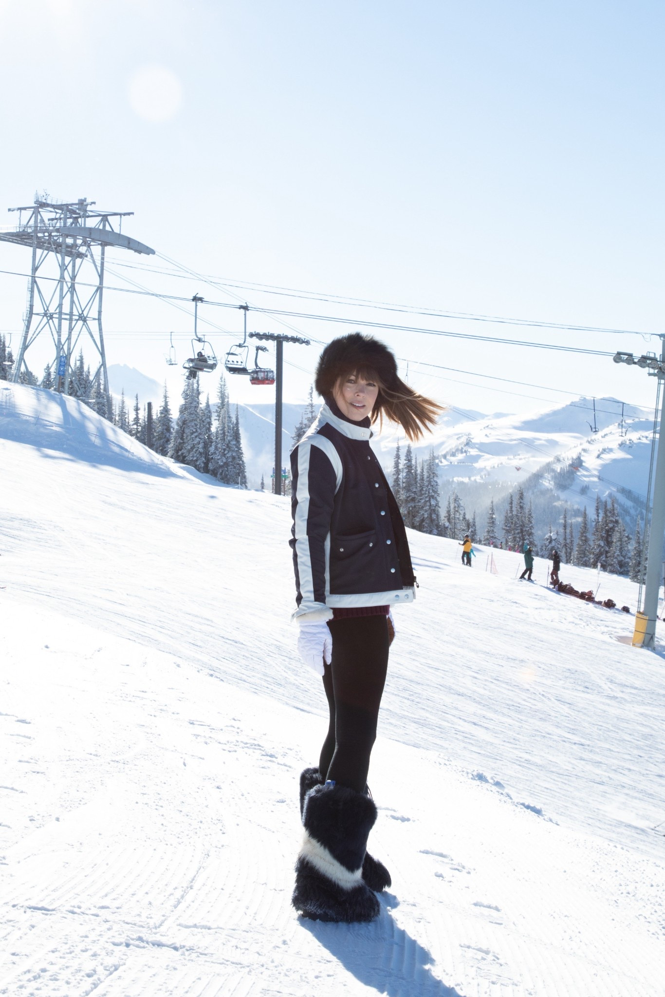 Ski season is officially here! Fortunately, there are more than enough amazing pieces that not only have you feeling and looking your best, but, keep you warm whether you’re on or off the slopes. 

Check out the new Ski Shop in my product collections to see everything I’m loving for this season ❄️

#skishop #skiseason #winterdressing #outwear #apresski

#LTKTravel #LTKActive #LTKSeasonal