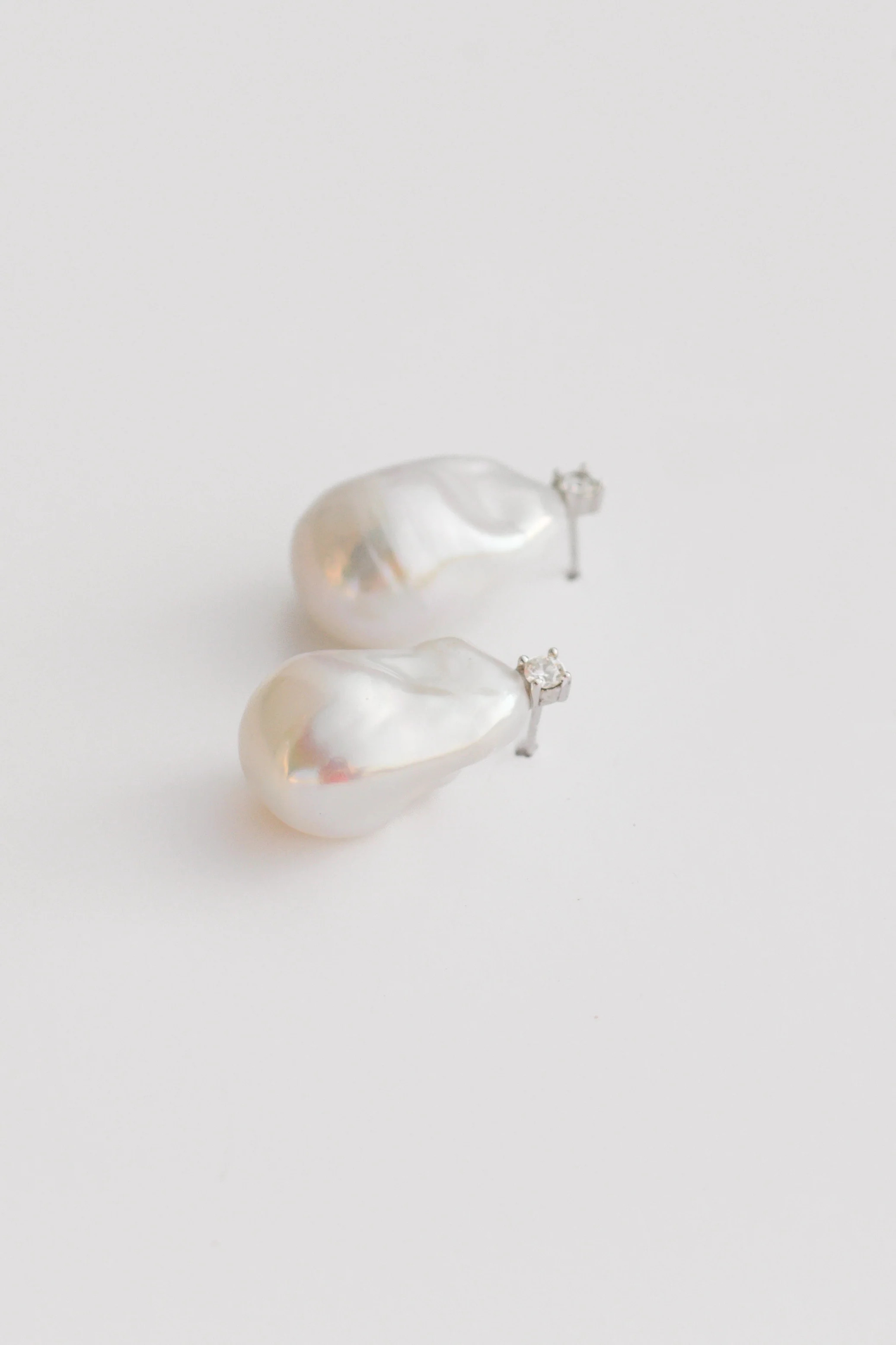 Diamond Keshi Studs | Vivian Drew