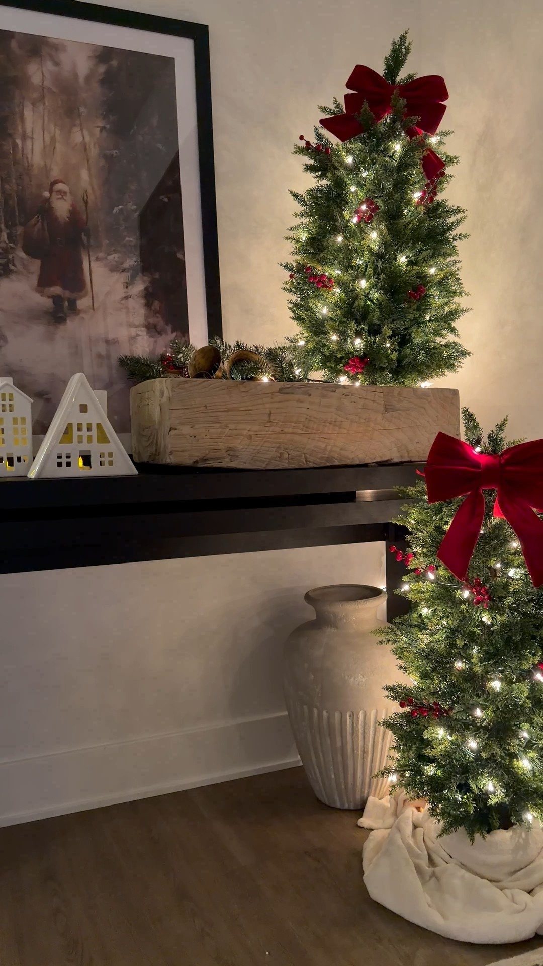 Christmas Entryway

#LTKHome