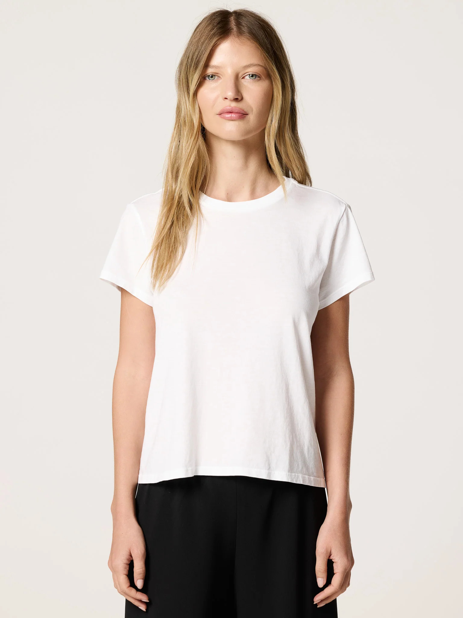 TEZZA TEE / WHITE | CLYQUE