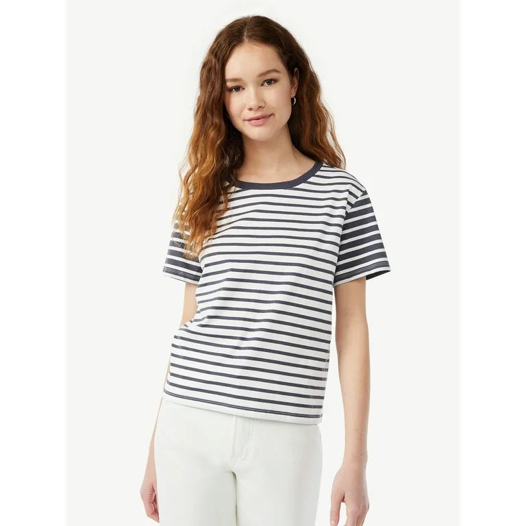 Free Assembly Women's Cropped Boxy T-Shirt with Short Sleeves - Walmart.com | Walmart (US)