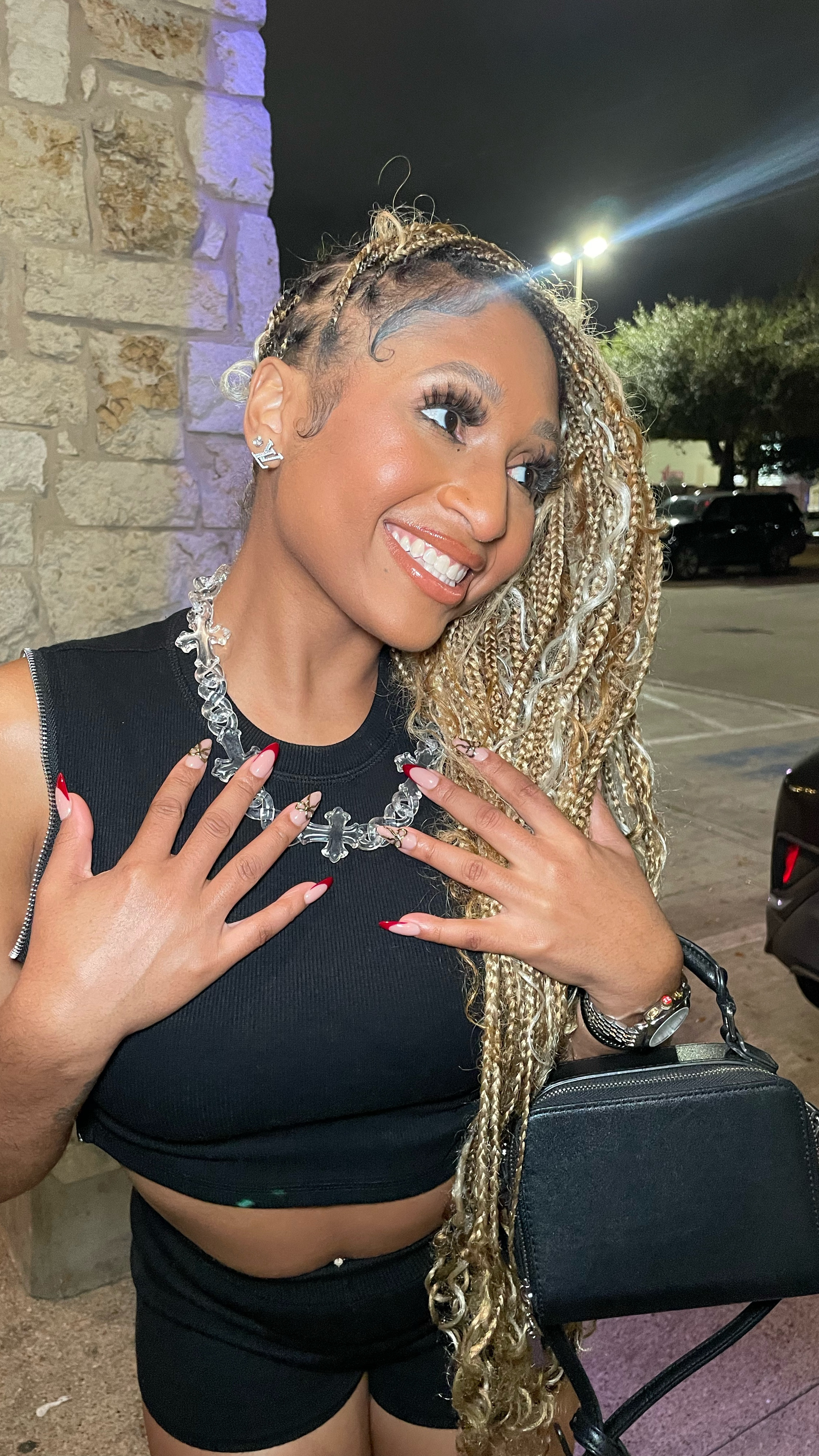 The finishing touches make all the difference! ✨ Setting your makeup locks it in, highlighter brings the glow, and a fire lip combo ties it all together. Don’t skip the final steps because the details matter! 
#FlawlessFinish #GlowUp #LipComboOnPoint #MoiraBeauty #KatVonDLockit #Nars #ABH #YSLBeauty


#LTKBeauty
