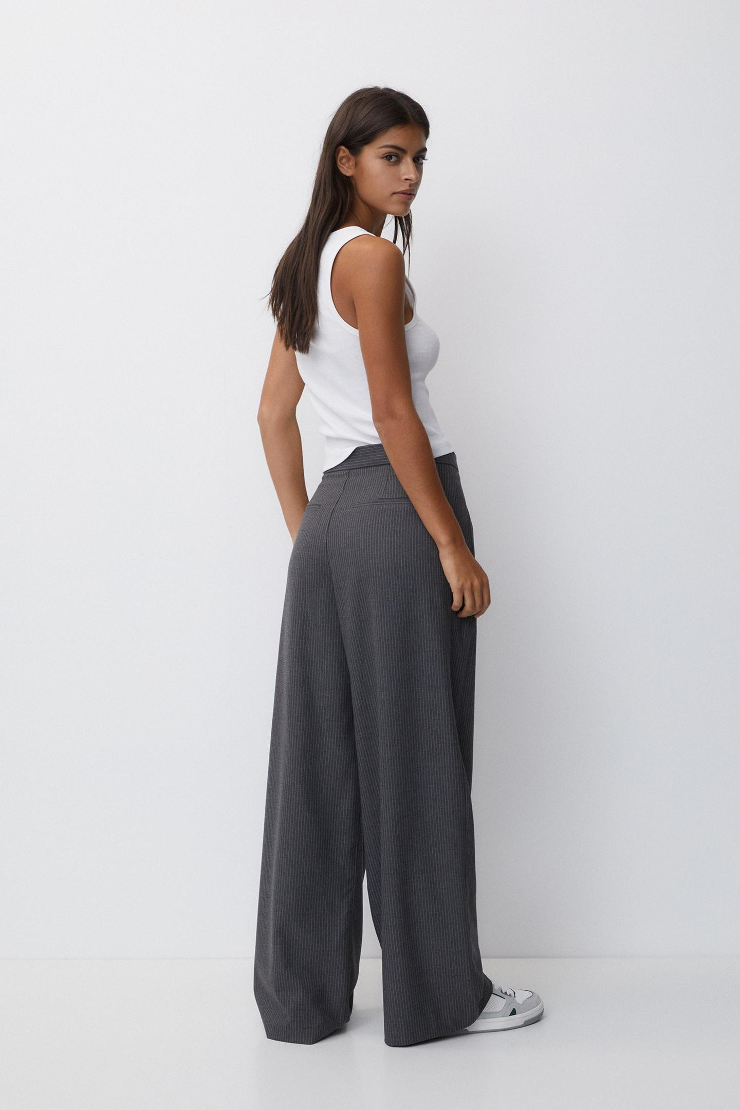 Wide-leg smart trousers | PULL and BEAR UK