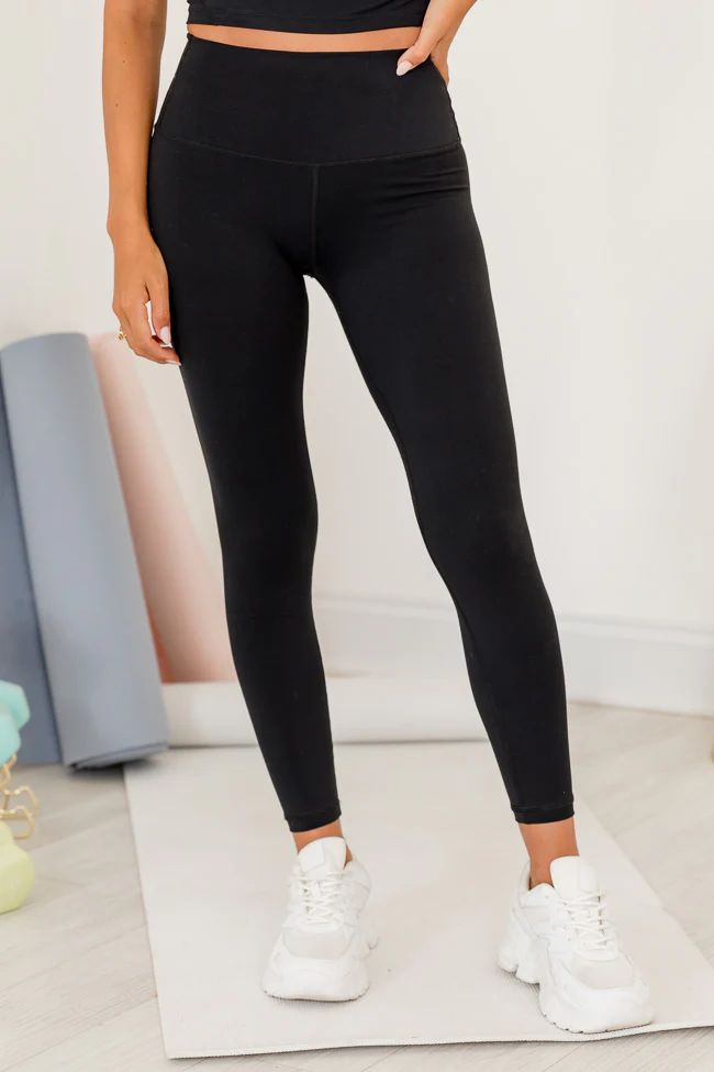 Raise The Standard Black Active Leggings | Pink Lily
