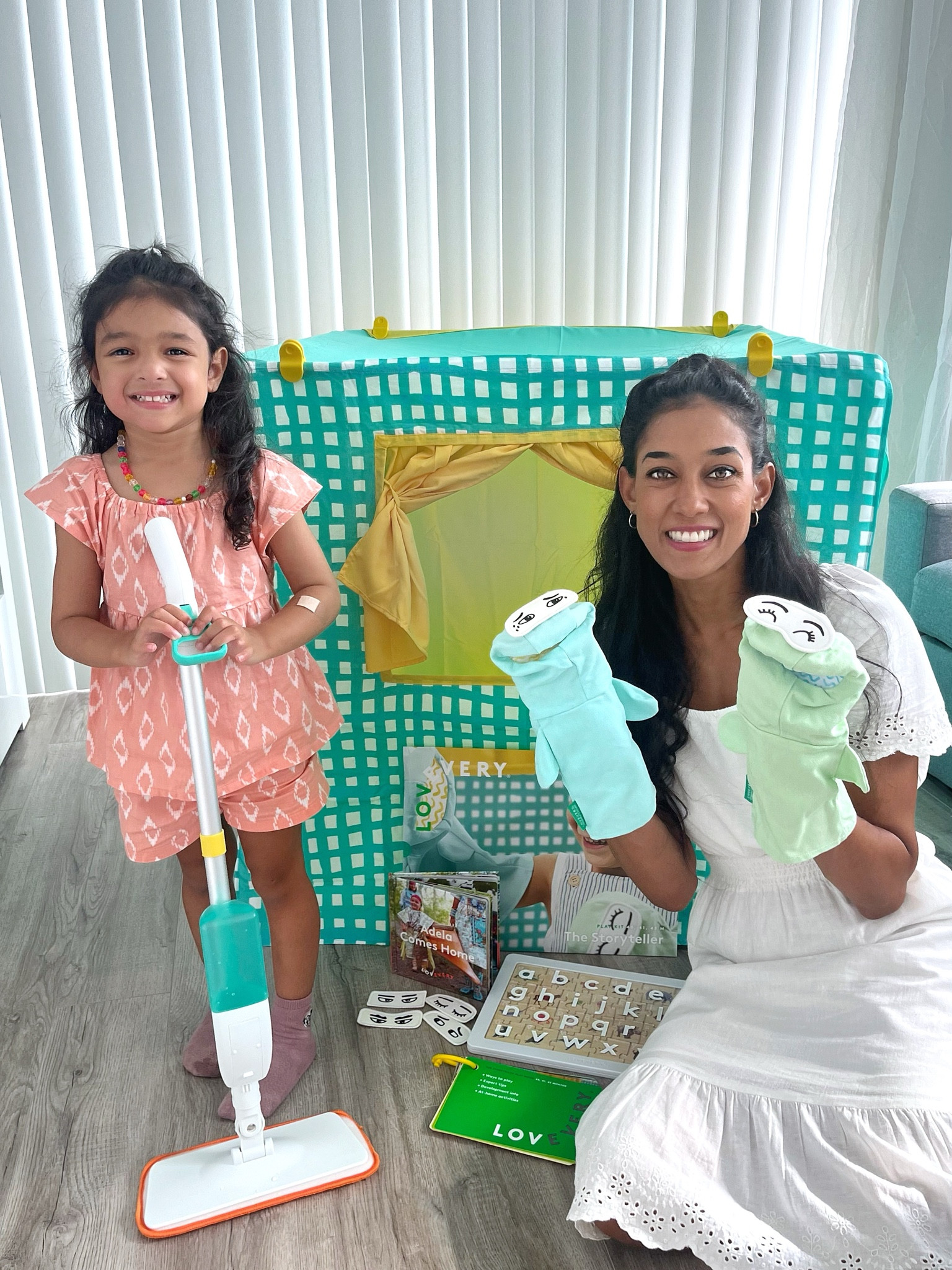 Play Kit, creative play, pretend play, imaginative play, early development, child development toy, problem solving toy, logical thinking toy, social skills, emotional intelligence, puppets, toddler toy, fort set, fort, storybook, puzzle board

#LTKGiftGuide #LTKKids #LTKBaby