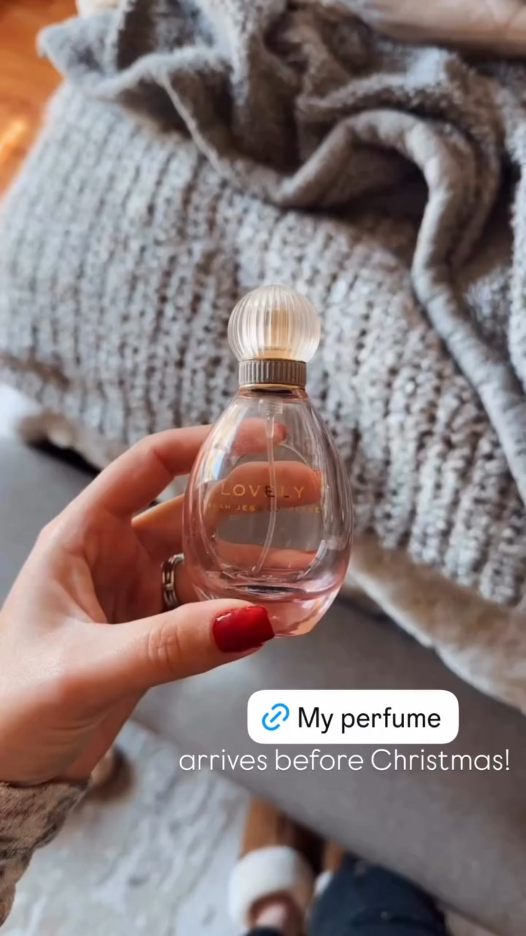 arrives before Christmas!