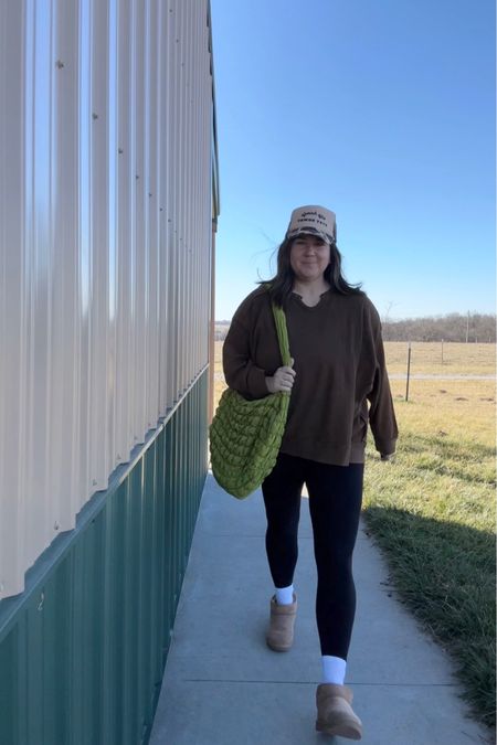 My OOTD - casual stay at home farm mom style  

#LTKstyletip #LTKitbag