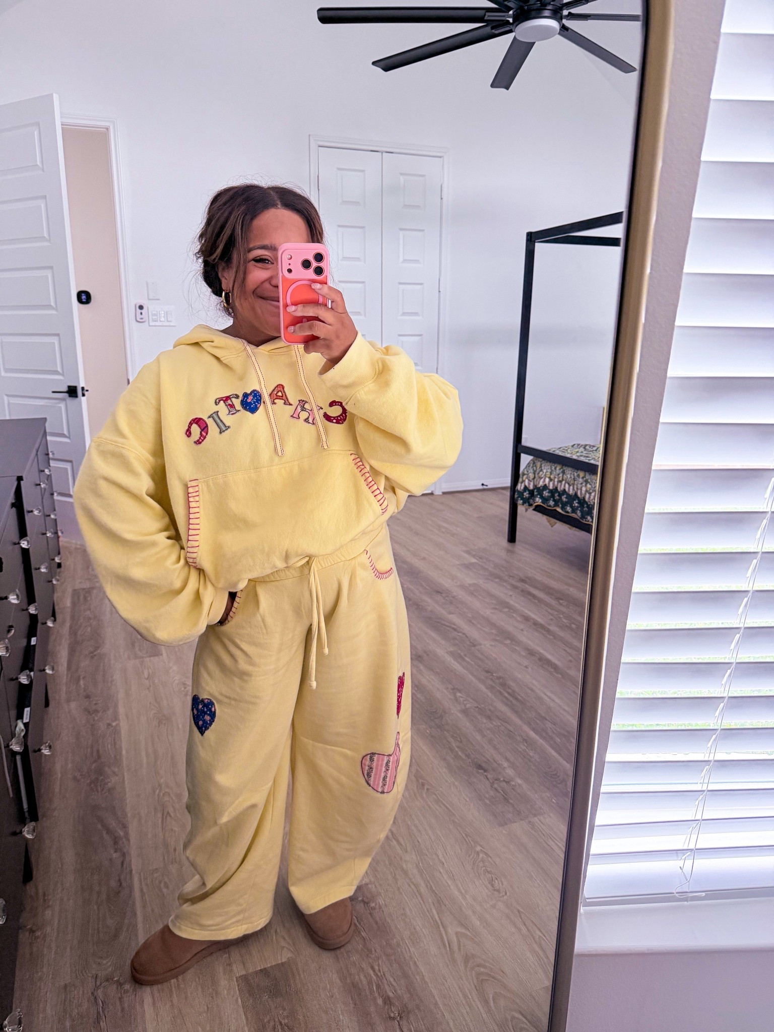 What I’m wearing postpartum: I love this oversized set! Wearing a small in the pants, they run big. I wanted the sweatshirt to be oversized (wearing a medium) since it’s cropped and still couldve sized down!

#LTKPetite