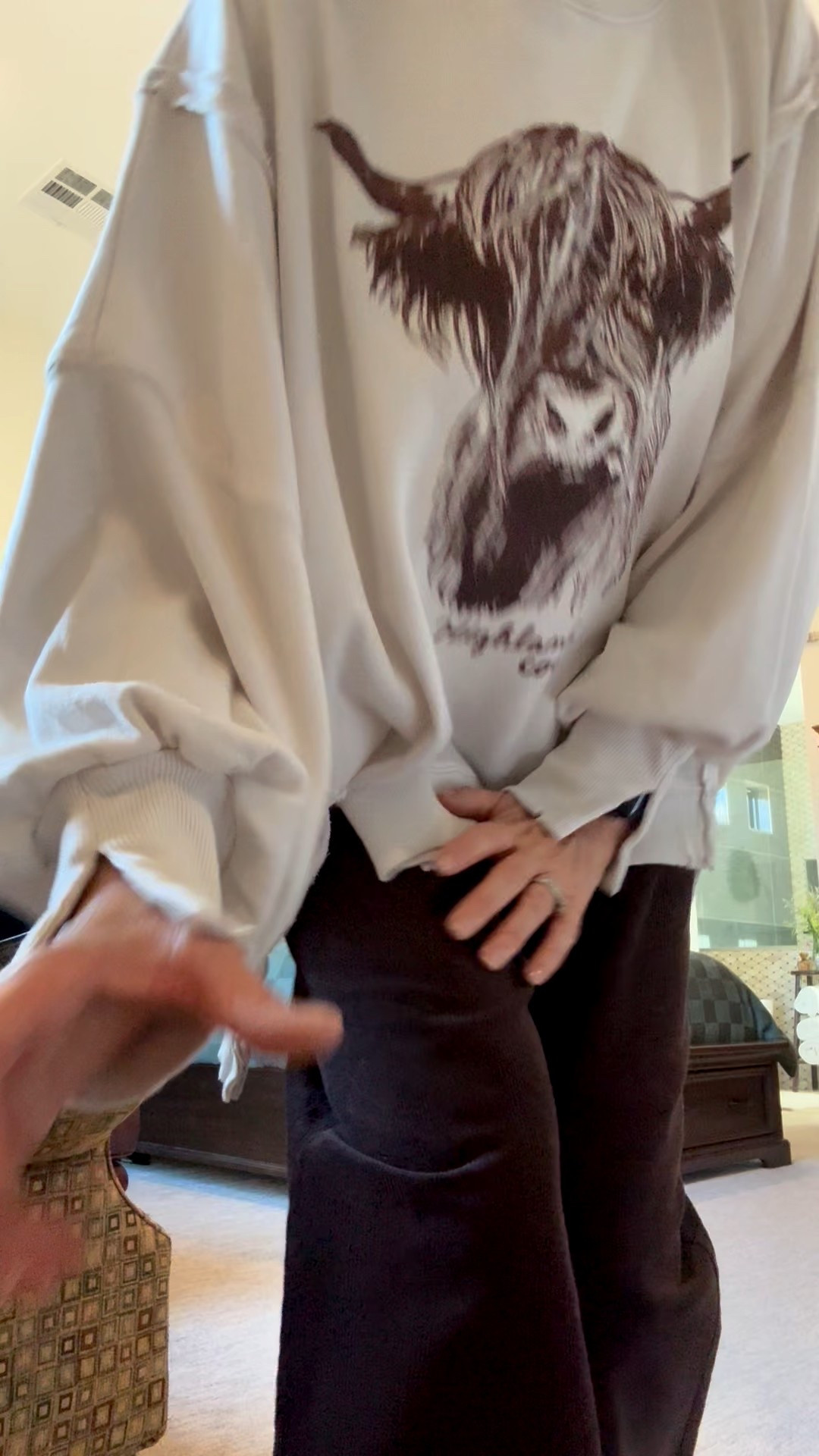 Fashion is so fun! This sweatshirt is amazing!

#LTKOver40 #LTKStyleTip