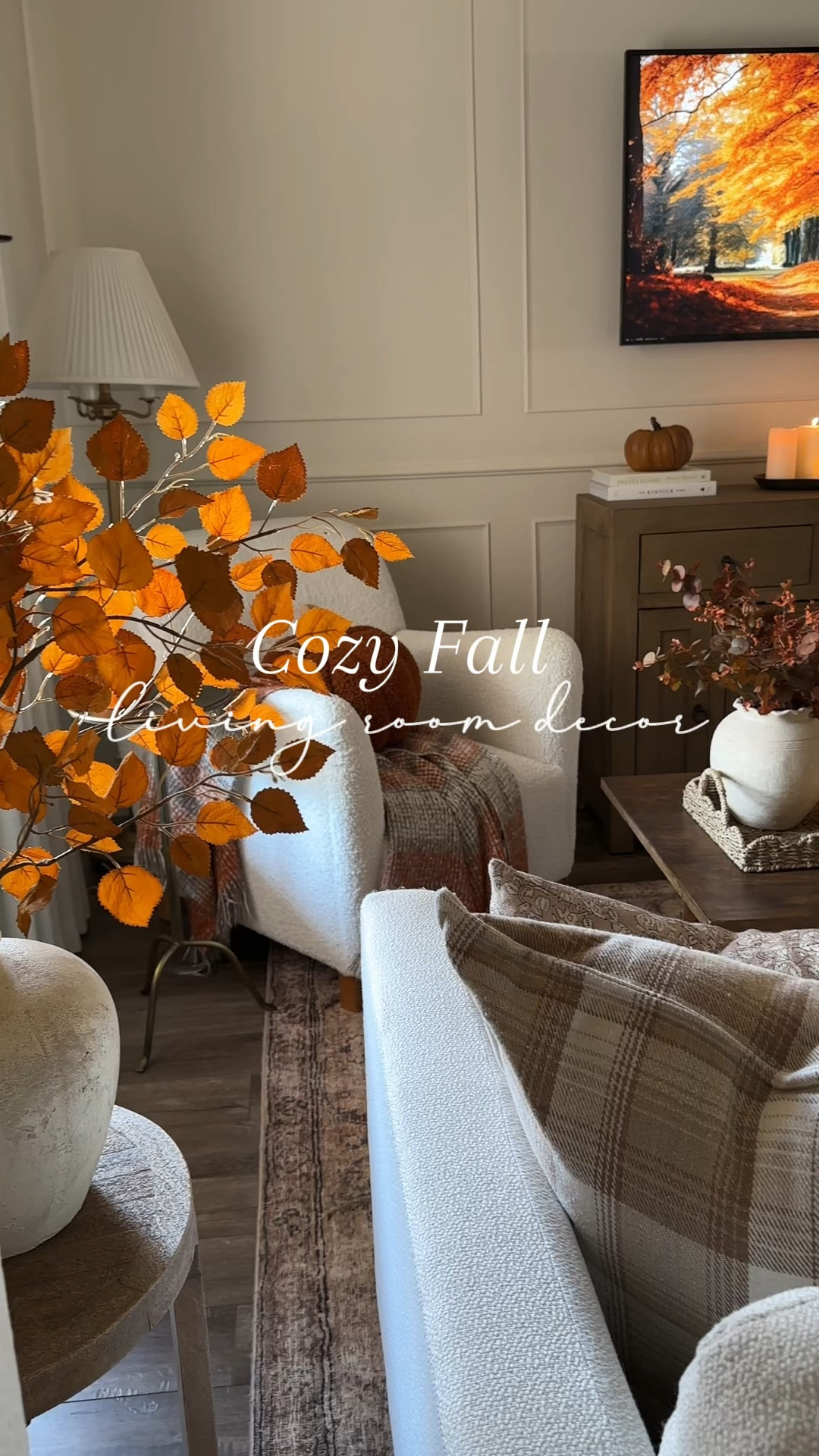 Living room fall decor🍂
#fall#falldecor#homedecor

#LTKFallSale #LTKSeasonal #LTKHome
