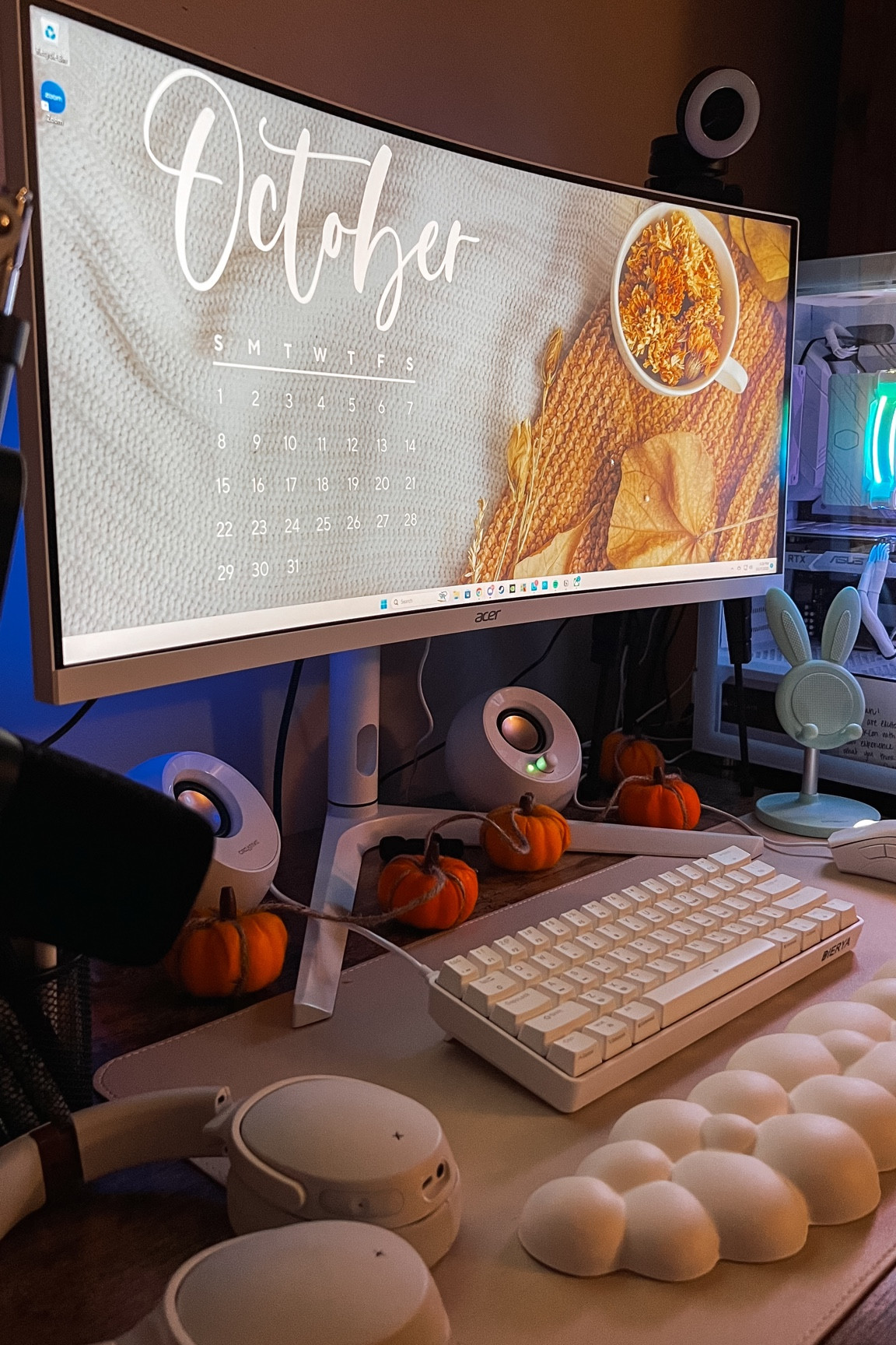 Gamer Aesthetic // cozy setup

Acer monitor, dierya keyboard, pebble speakers, fifine microphone, Montech tower, computer, led, bunny ear phone stand, razor mouse, boom arm, wrist cloud cushion, beige mousepad, all white, girly vibe, skull candy headphones, pumpkins, fall, October calendar, canva, desktop wallpaper, foliage


#LTKGiftGuide #LTKSeasonal #LTKHoliday