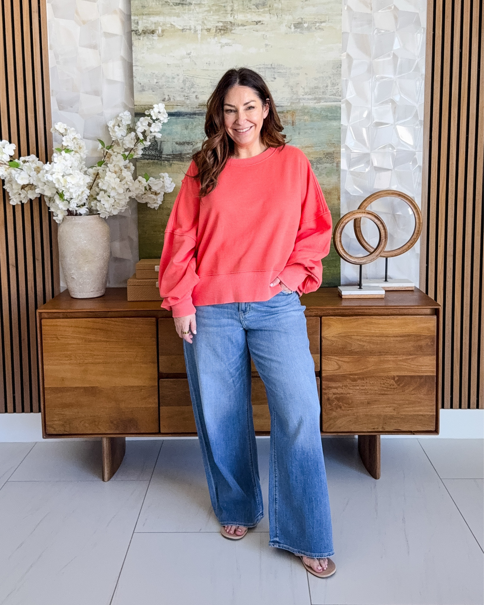 Aerie oversized sweatshirt great for days at the beach! Wearing large in top and 12 jeans 

#LTKMidsize #LTKSeasonal #LTKOver40