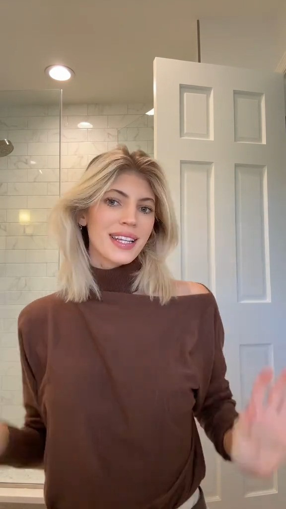 Home for the Holidays 

 

#LTKHoliday #LTKStyleTip