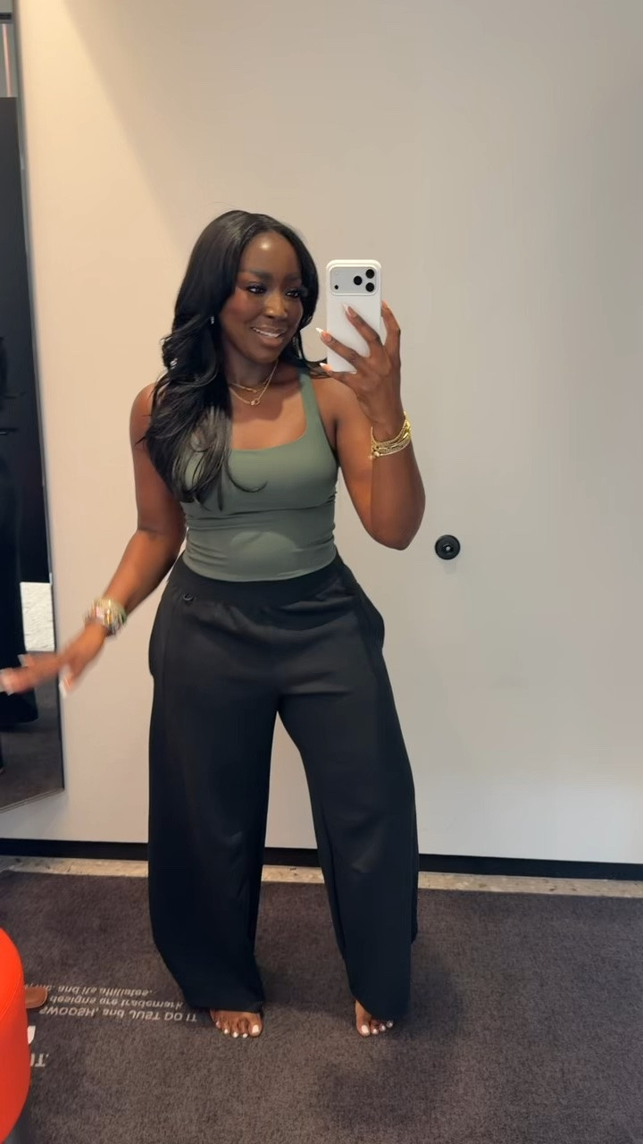 OK, this NIKE tank and pants are so cute! I’m wearing a large in the pants for an oversized, cozy fit and a medium in the top. #Nike #NikeWomen #Loungewear