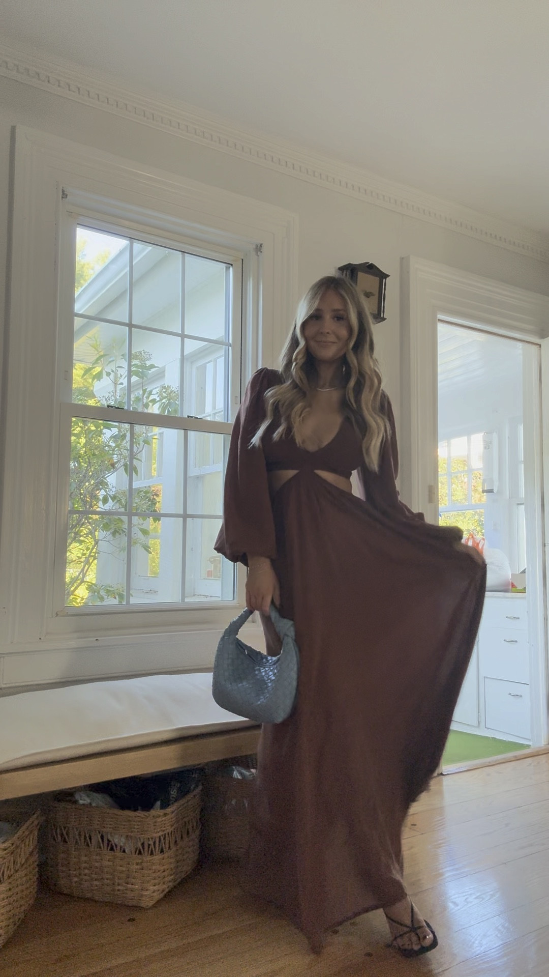 this brown maxi dress is perfect for weddings, wine tastings, and date night! 🤎 

target style | target bag | blue mini bag | bottega venetta dupe | steve madden black heels | brown cut out dress | tennis necklace dupe


#LTKItBag #LTKWedding