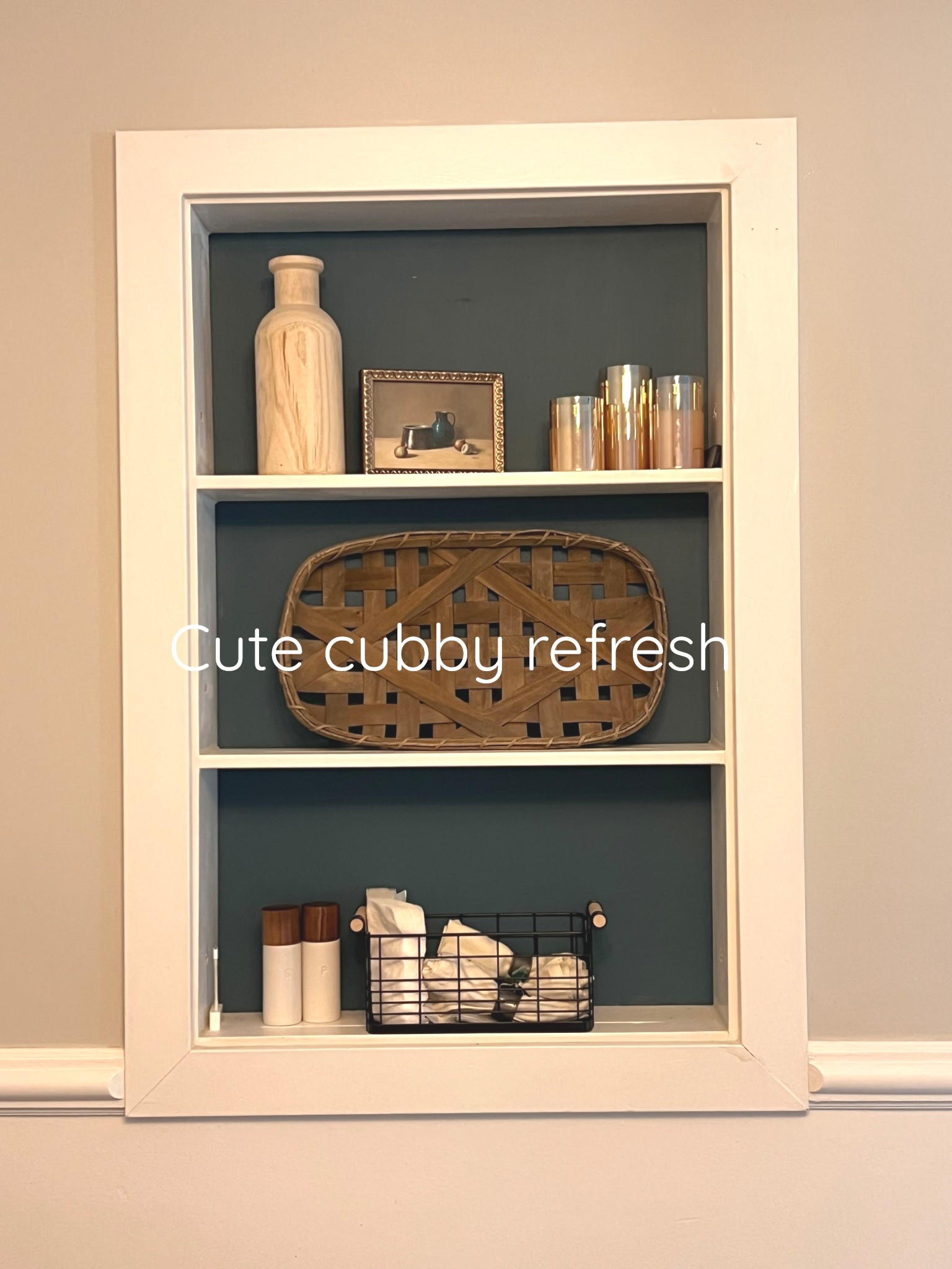 I’ve got this built in cubby in my breakfast nook and it was demanding a refresh. 
Items linked here ✨

#LTKdayinmylife #LTKHome