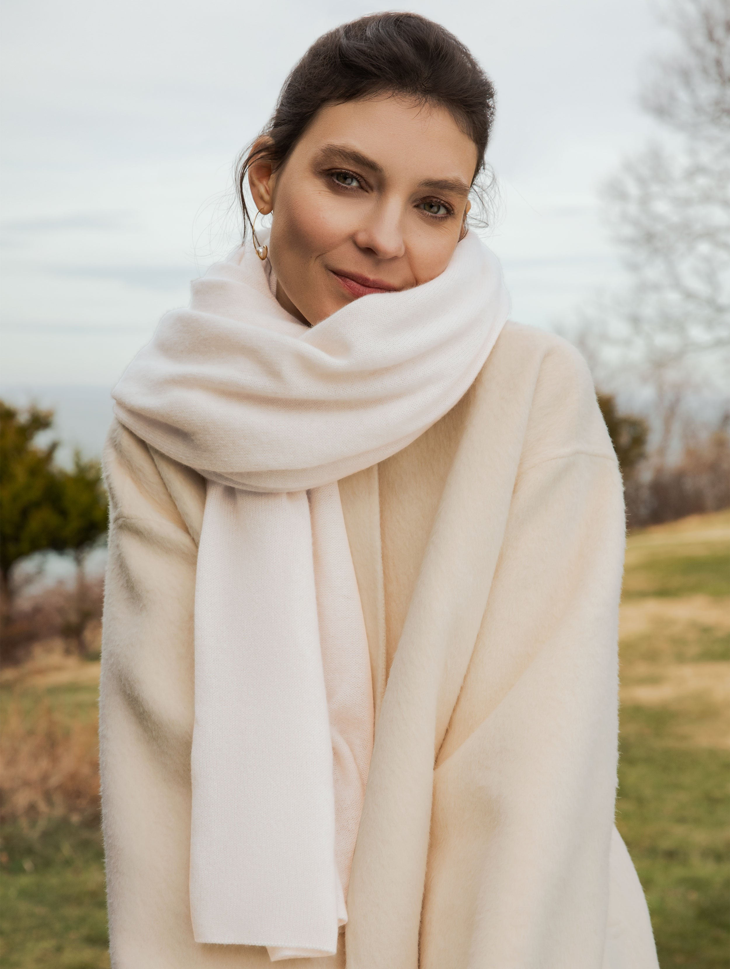White + Warren Cashmere Travel Wrap in Soft White size 81" x 36 | White and Warren