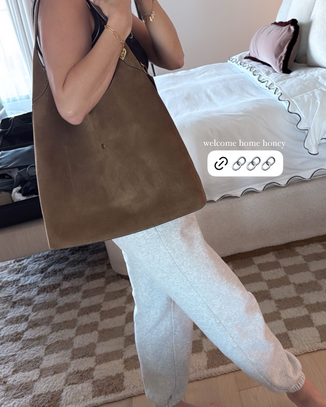 Currently in my suitcase - winter 

coach bag, suede jacket, suede bag, boho bag, slouch bag, coach, Elisa Johnson, Jane sunglasses, metallic sneakers, wide leg jeans, Everlane, skims dress

#LTKOver40 #LTKFindsUnder100 #LTKFindsUnder50