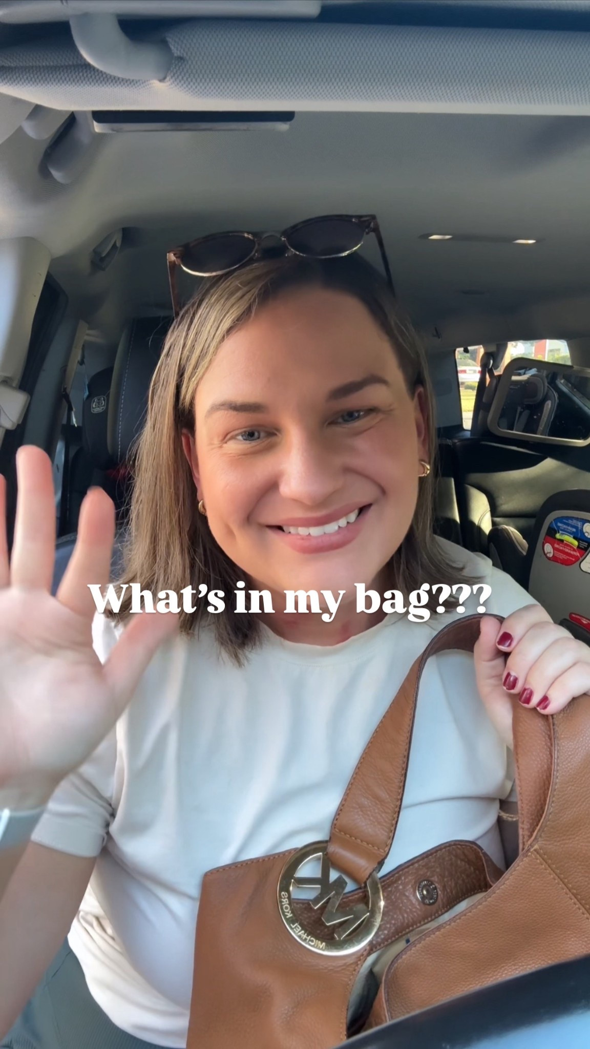 What’s in my bag? Toiletries, travel, makeup, etc 