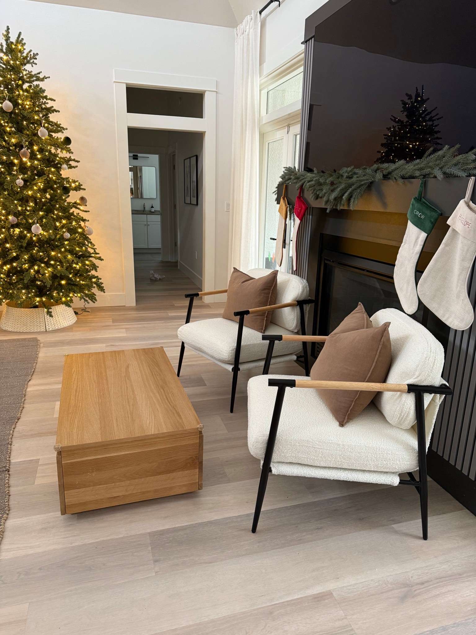 New chairs! And the best affordable Christmas decor! 

#LTKHome #LTKHoliday #LTKSeasonal