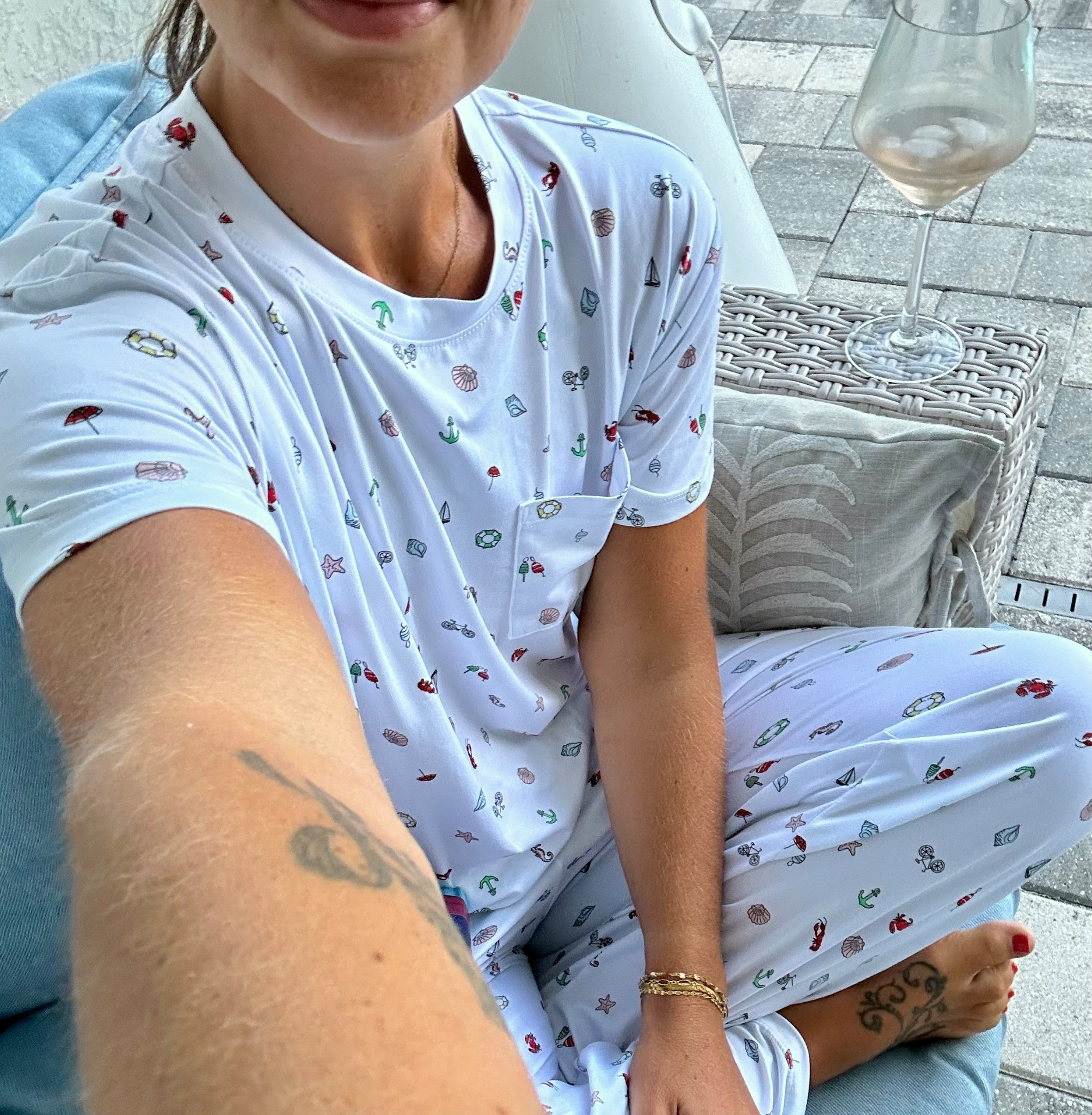 This full set of pajamas, top and bottom, are under $15! Not only adorable but so so soft too. Grabbed a set for my mom too 



#LTKselfcare #LTKMothersDay