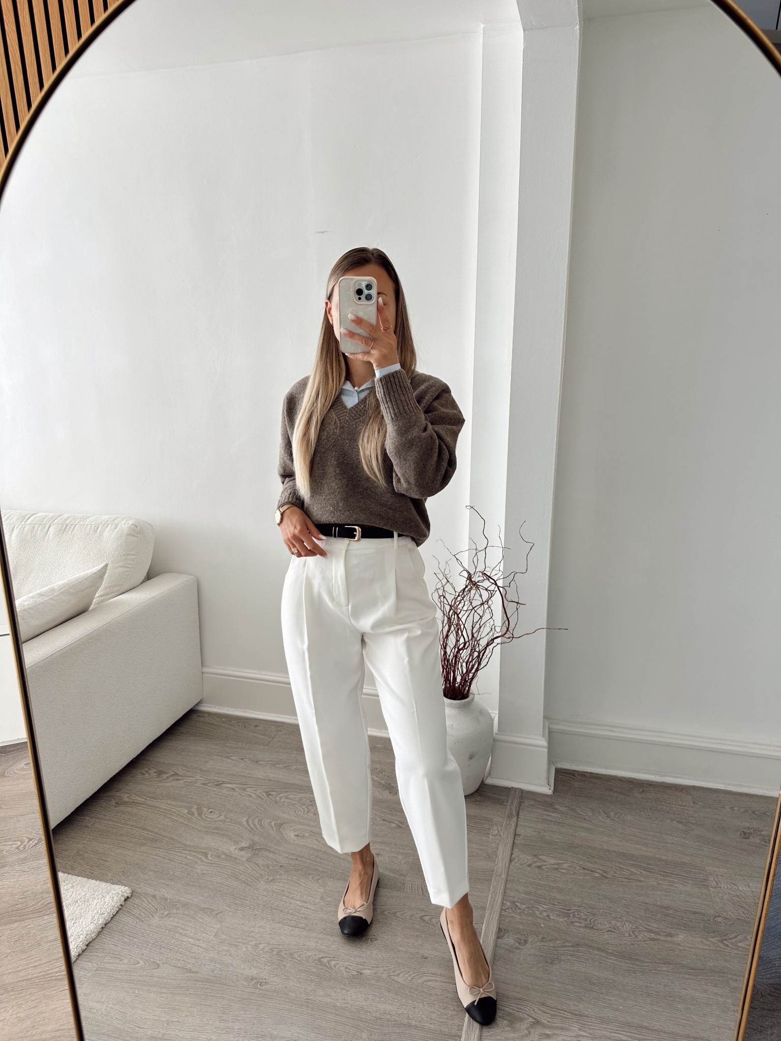 Classy autumn outfit idea 🤎

Zara jumper , neutral outfit 

#LTKeurope #LTKuk #LTKautumn