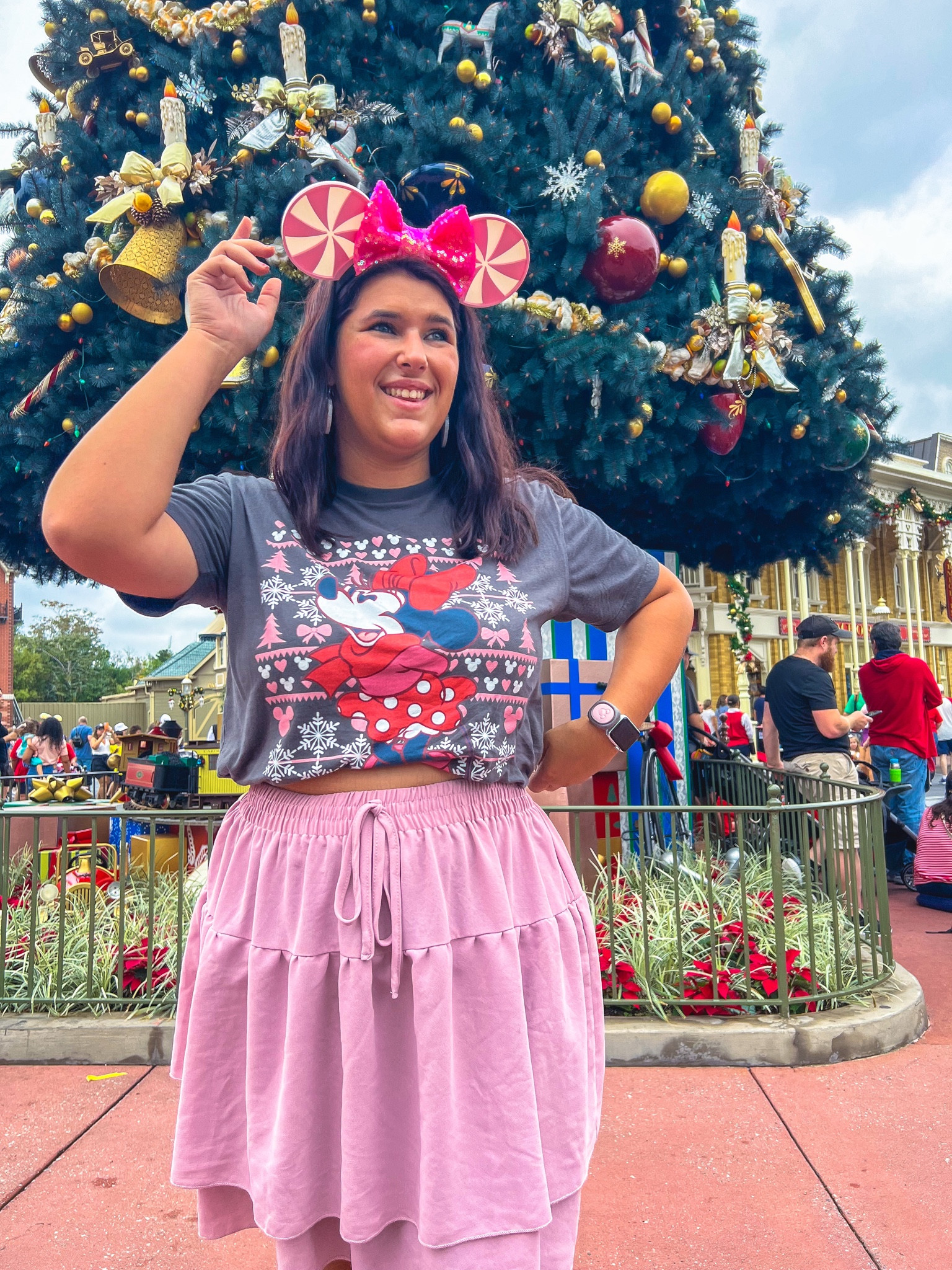 Disney Christmas pink outfit 

#LTKfit #LTKcurves #LTKHoliday