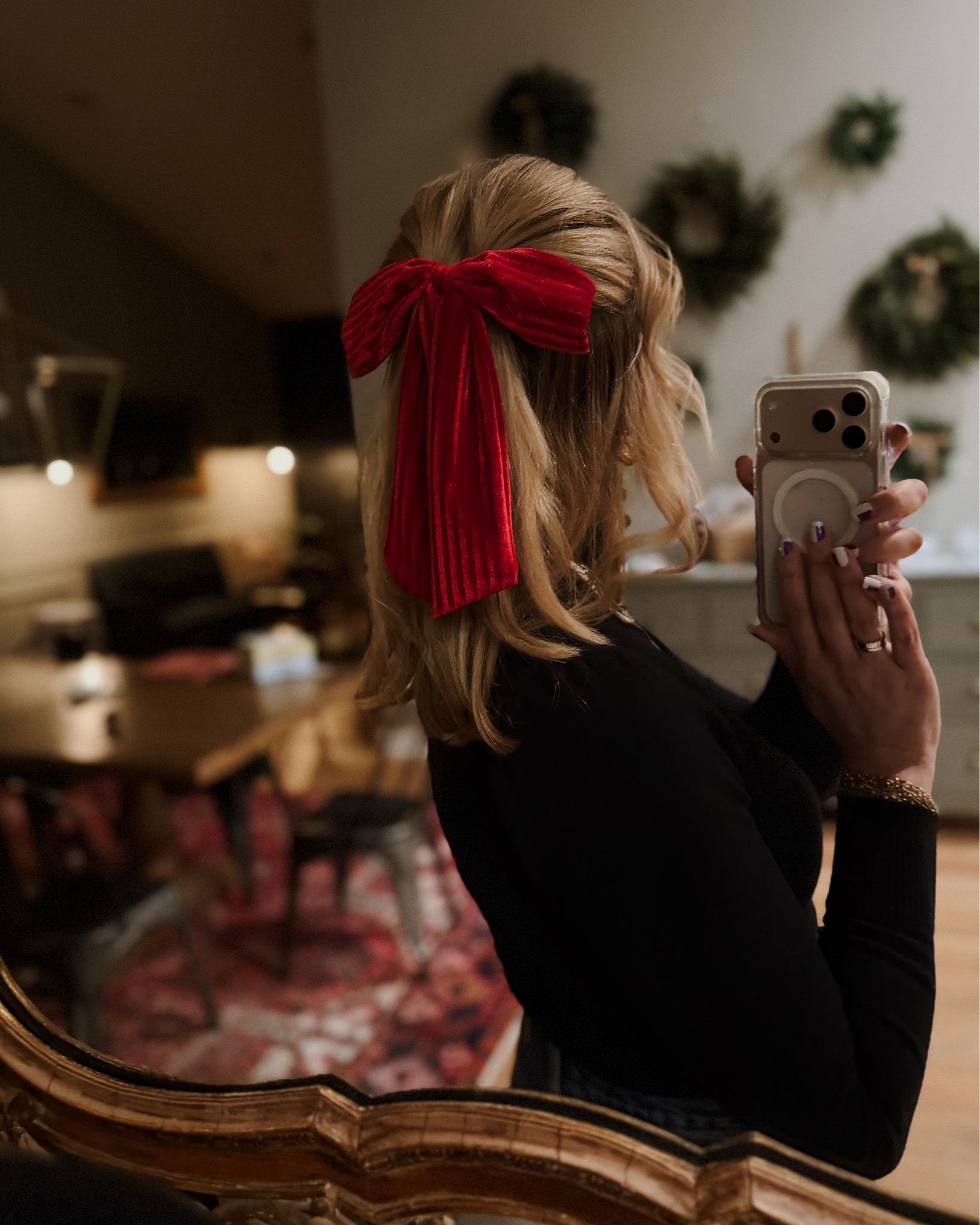 Team date night & kinda obsessed with this red bow that’s a clip. Linking to fit and similar options. 

#LTKmomlife #LTKValentine #LTKdayinmylife