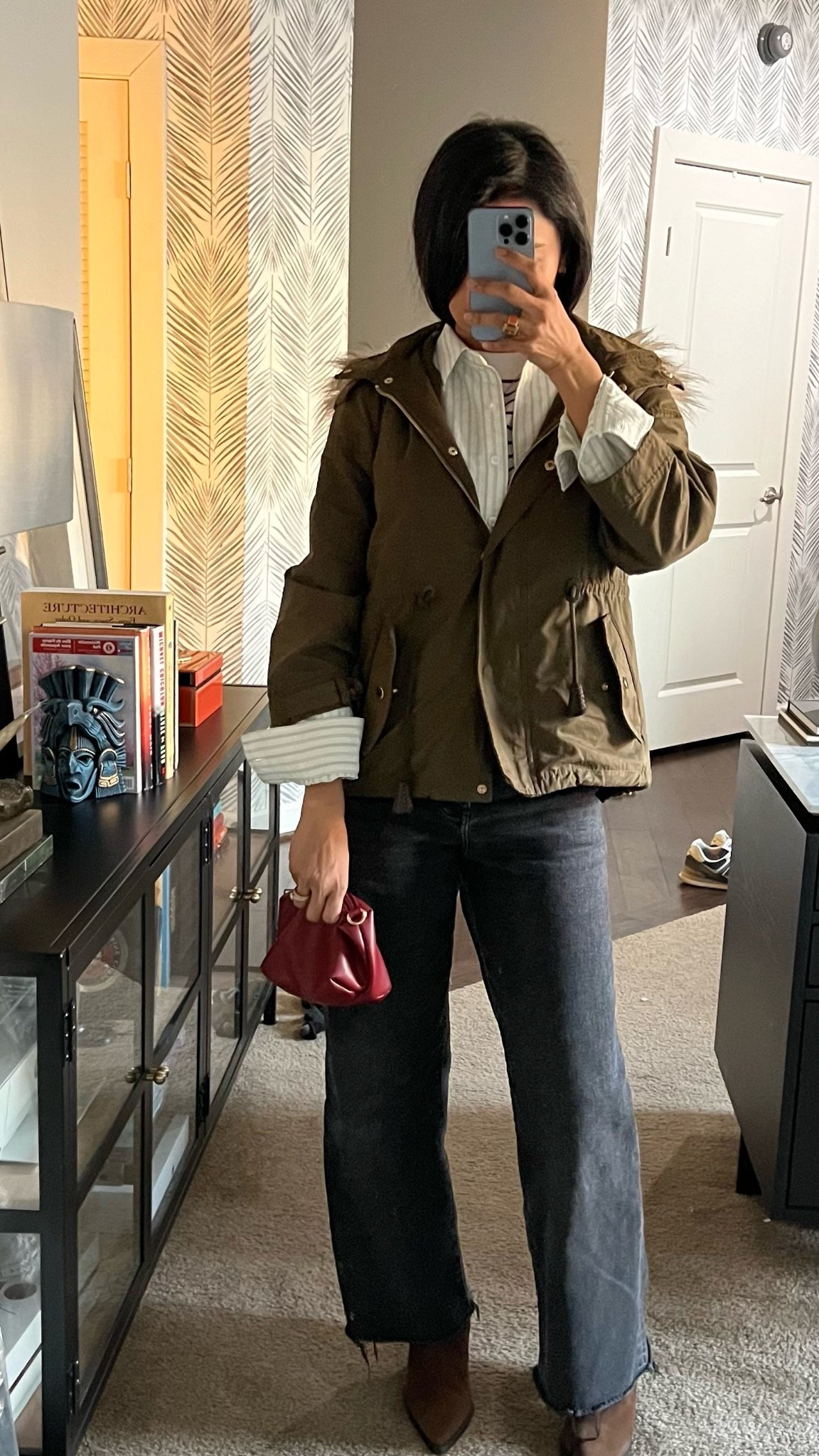 When we are in between spring and summer. And stripe obsession continues. 



#LTKootd #LTKmomlife #LTKOver40