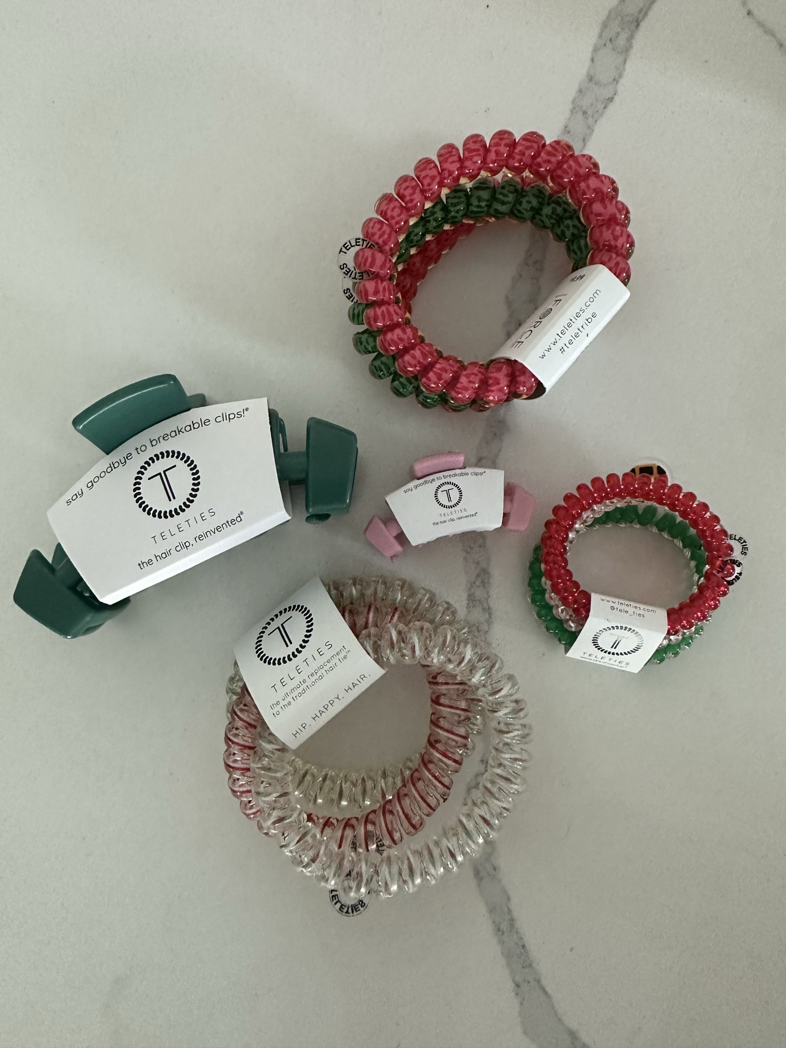 Santa Paws Large Hair Ties in Green Red offer a strong grip without damage, doubling as a chic wrist accessory when not in use. Your new favorite hair essentials all year round.

Strong grip, no rip design for all-day hold
Doubles as a stylish bracelet
Durable and waterproof for all occasions
Gentle on hair—prevents breakage, headaches, and creases

#LTKBeauty #LTKHoliday #LTKgrwm