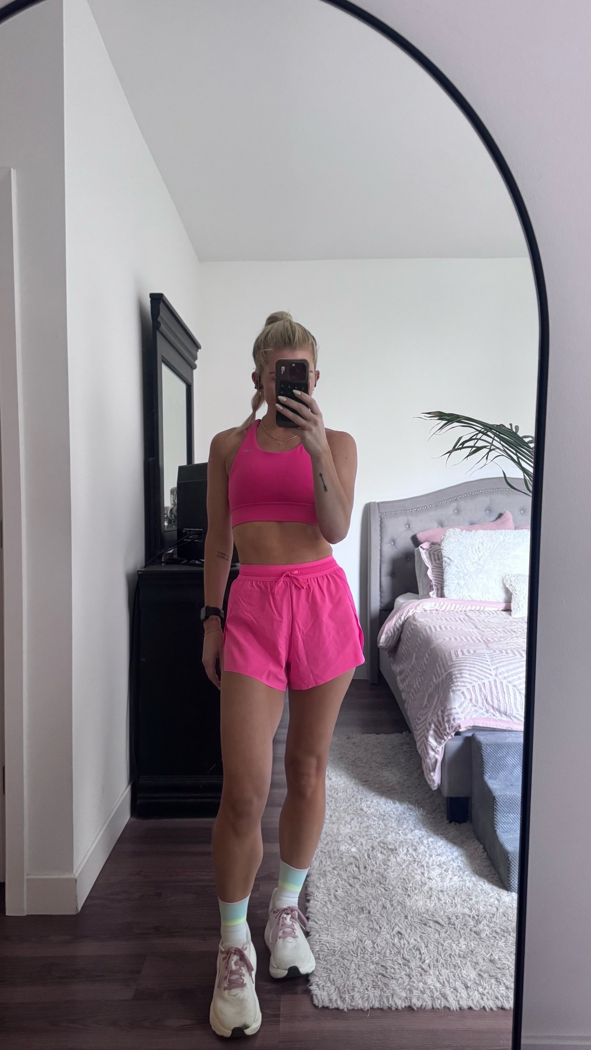 All pink LSKD run set. Wearing small in the bra and XS in the shorts

#LTKfitnessgoals #LTKootd