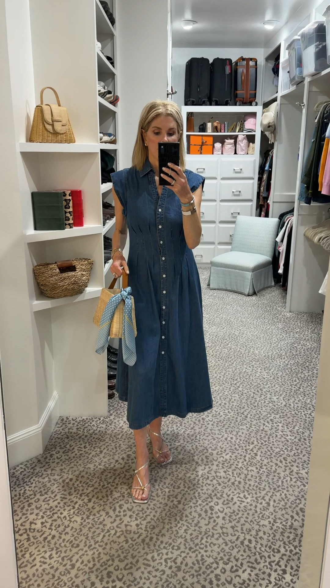 Beautiful denim midi dress - size M 

#LTKootd #LTKgrwm #LTKOver40