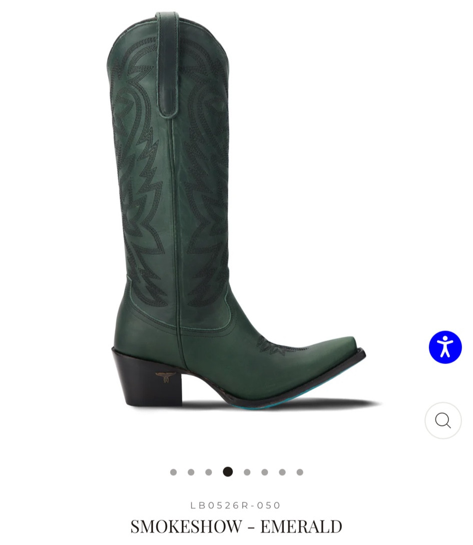 the most perfect pair of green cowgirl boots!!! #cowgirlboots #western #laneboots #boots #womensboots