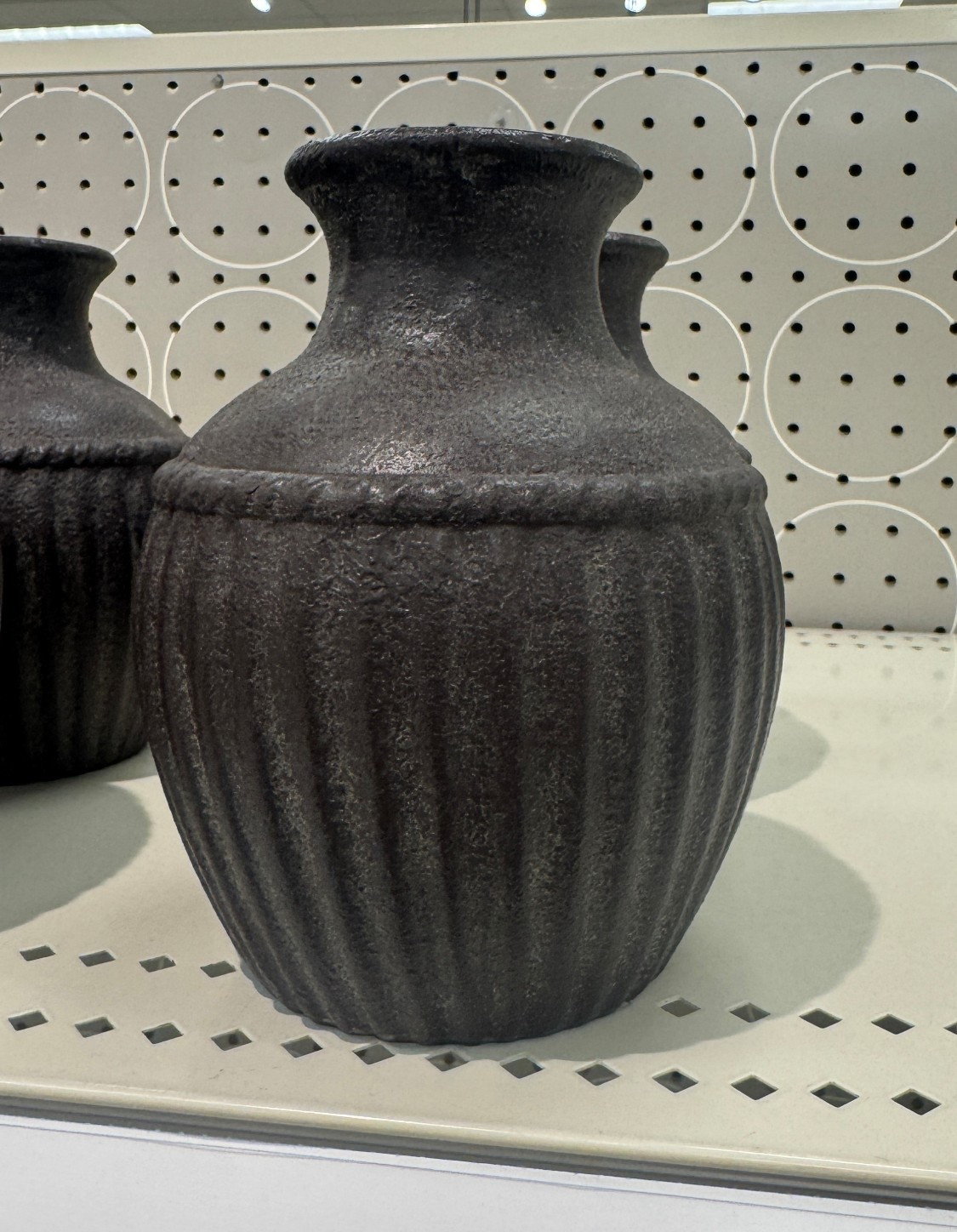 Shelf decor, table decor, affordable home decor, decorative accents, organize modern, transitional, ceramic vase, vintage inspired 

#LTKFindsUnder50 #LTKHome