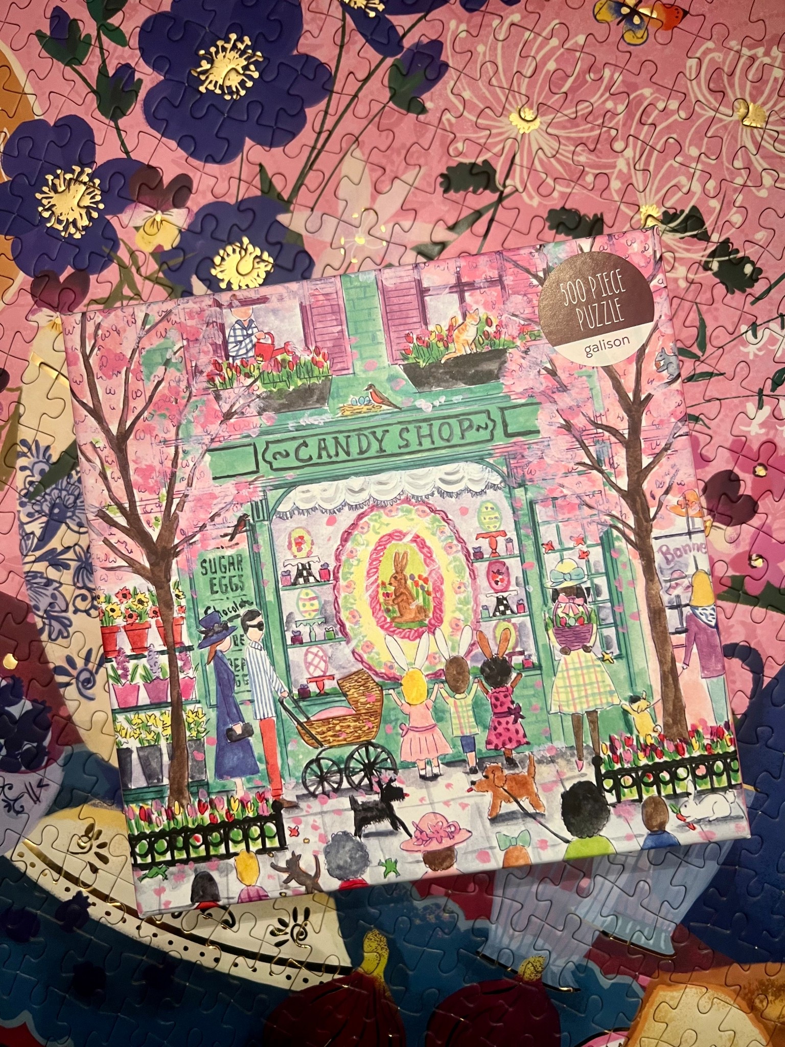 The CUTEST Easter puzzle. Also tagging the puzzle behind it! 

#LTKSeasonal #LTKFamily #LTKItBag