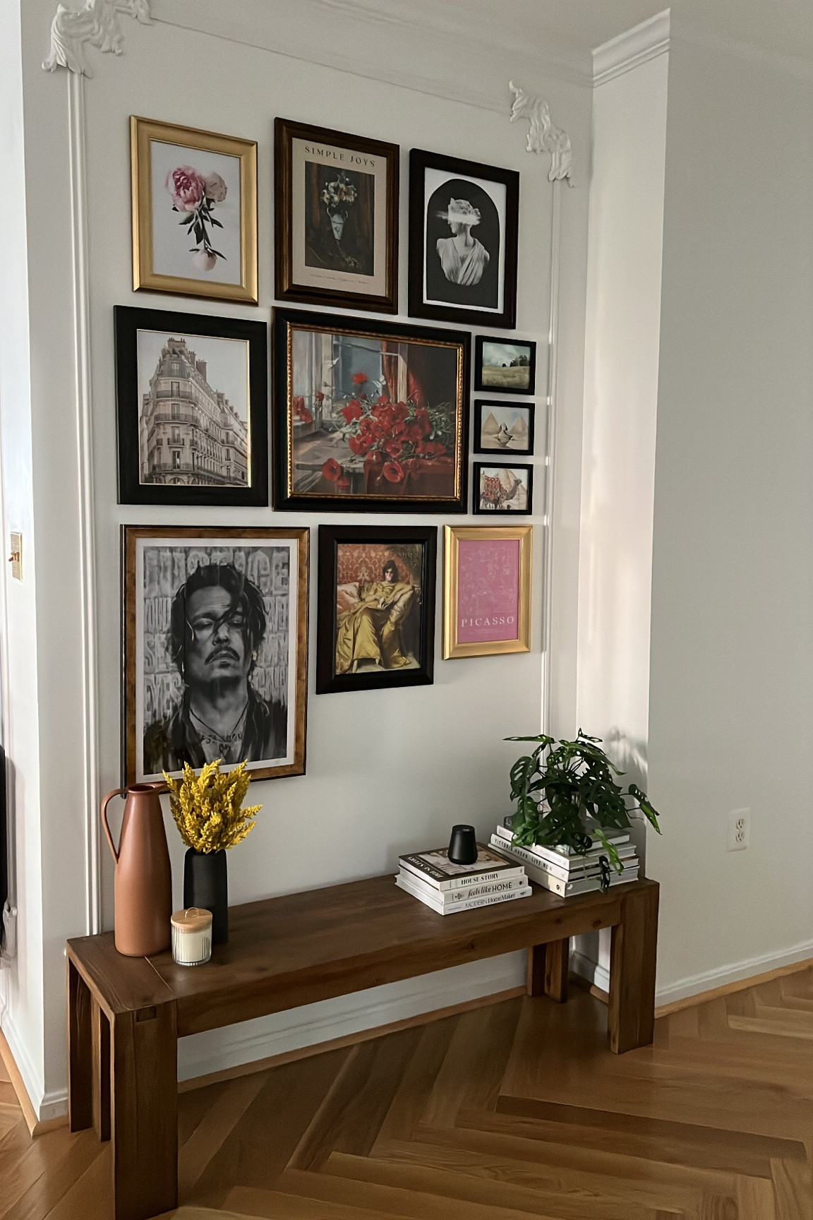 Entryway bench! I believe it’s currently sold out but I linked similar. Also, I did stain mine 

#LTKhome