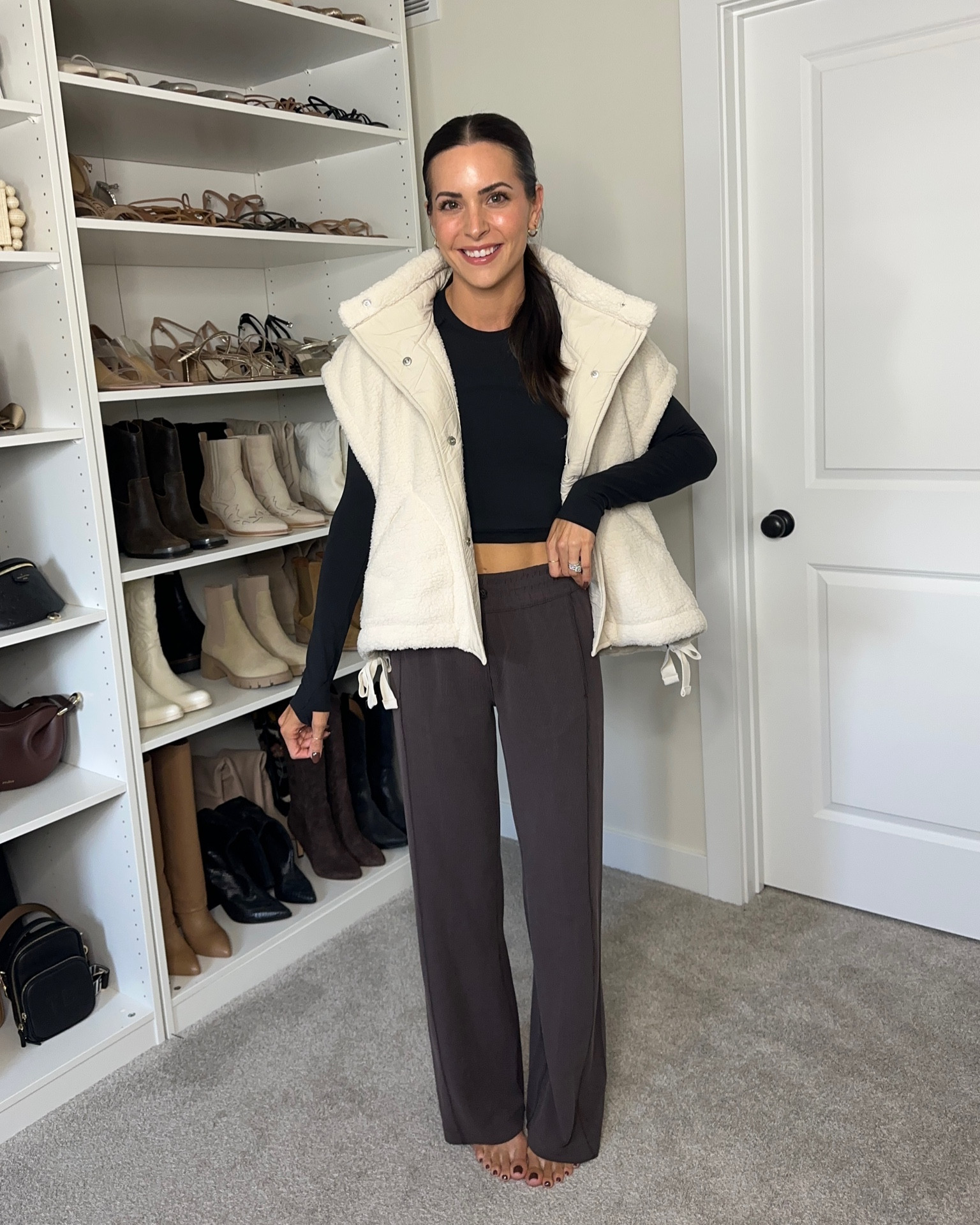 Lululemon try-on

Cropped tech long sleeve: tts (6)
Pants: tts (6) 32.5” inseam 
Vest: oversized, size down if between (S) 

#LTKfindsunder100 #LTKSeasonal #LTKfitness