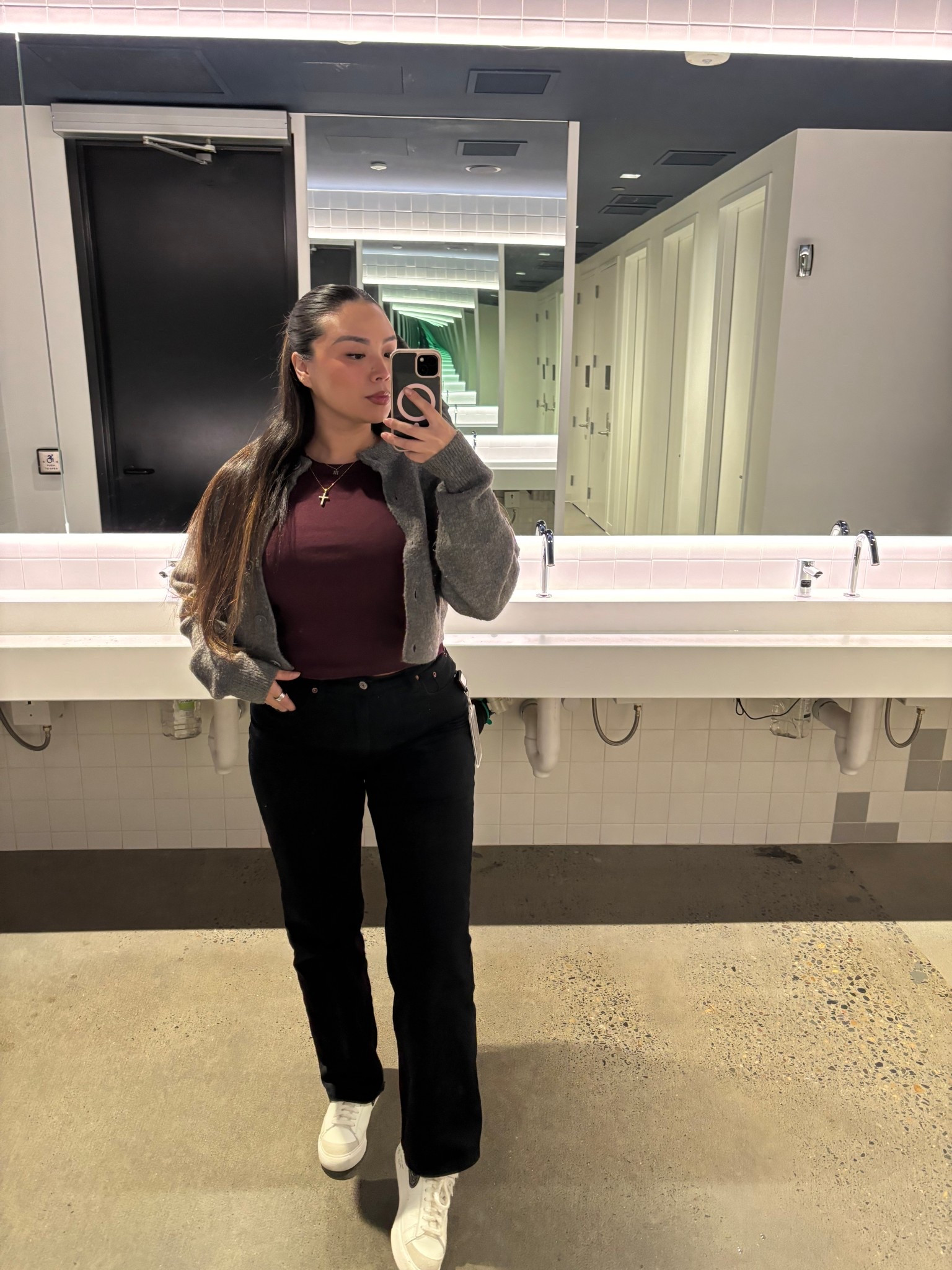 Easy office fit! Cozy sweater and my favorite black jeans  

#LTKWorkwear #LTKSeasonal #LTKMidsize