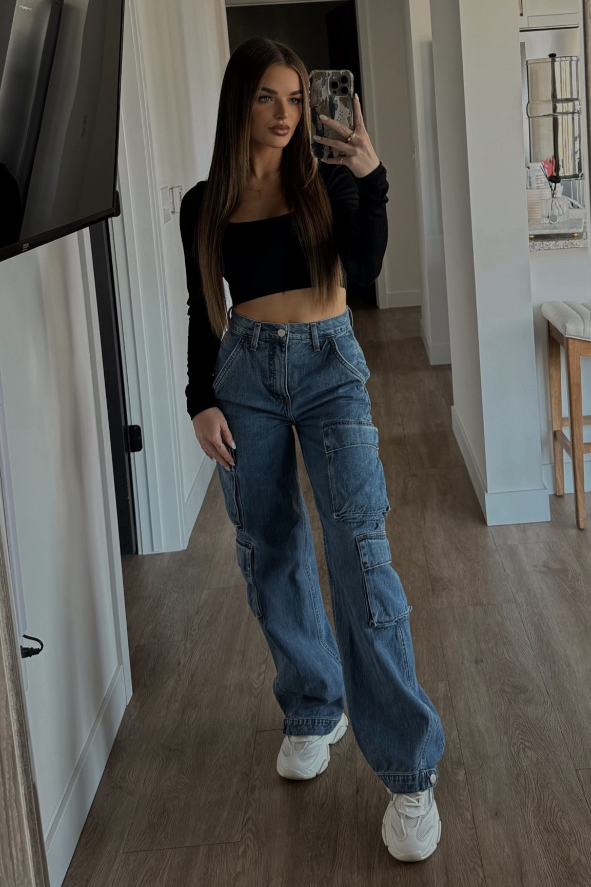 CARGO JEANS 🤍

#LTKFindsUnder100 #LTKStyleTip #LTKBacktoSchool