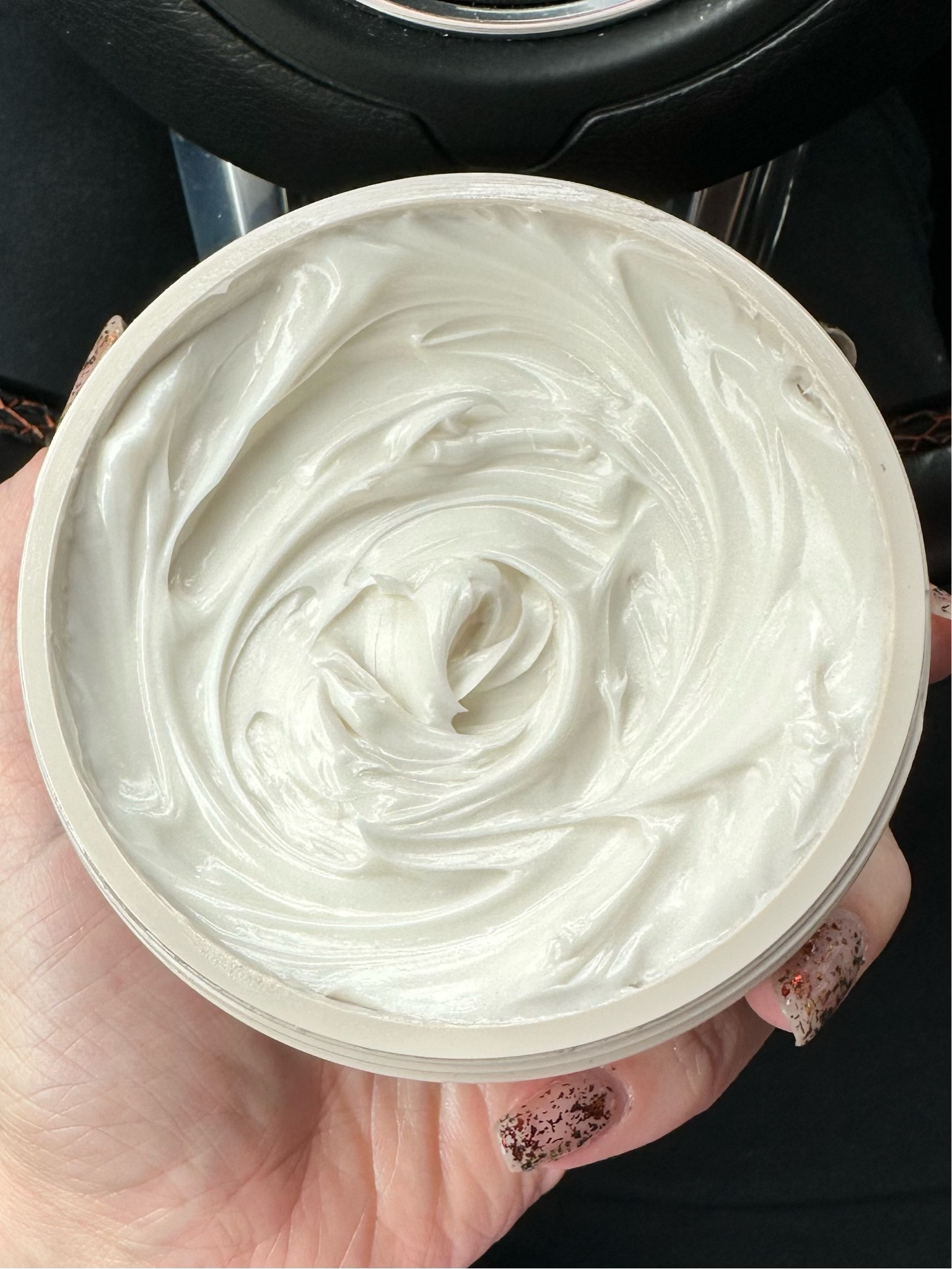 I can’t get over how satisfying this moisturizer’s texture is!

#LTKfindsunder50 #LTKsalealert #LTKbeauty