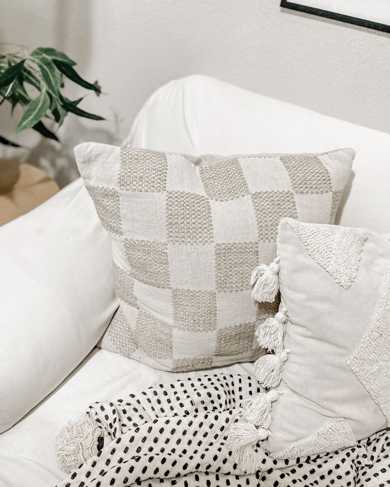 These are the cutest pillows!!! #checkeredpillows #amazonfinds

#LTKFindsUnder50 #LTKHome