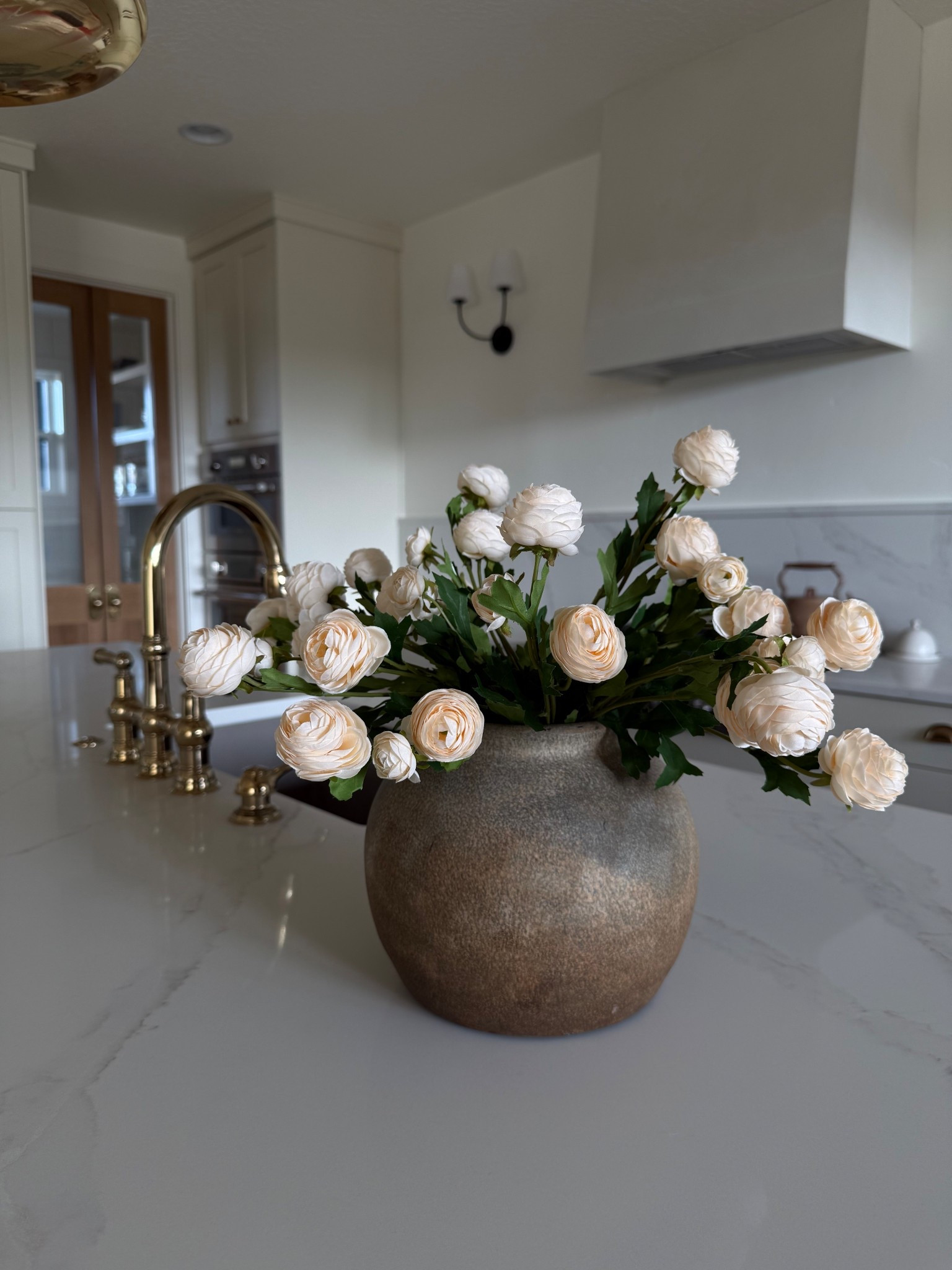 Spring faux flower 
Color: Champagne 

#LTKValentine #LTKSeasonal #LTKHome