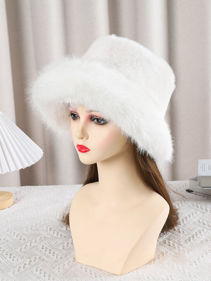 Women's  Hat for Winter with Stretch Cossack Russian Style White Warm Cap | SHEIN