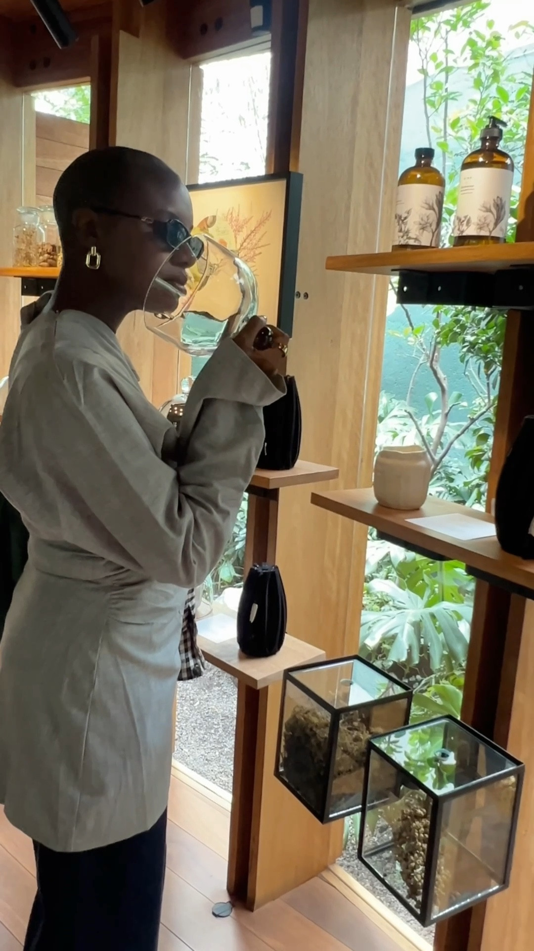 Outfit to explore Mexico City Mexico! Gray one shoulder twisted strap, dress layer with the denim  