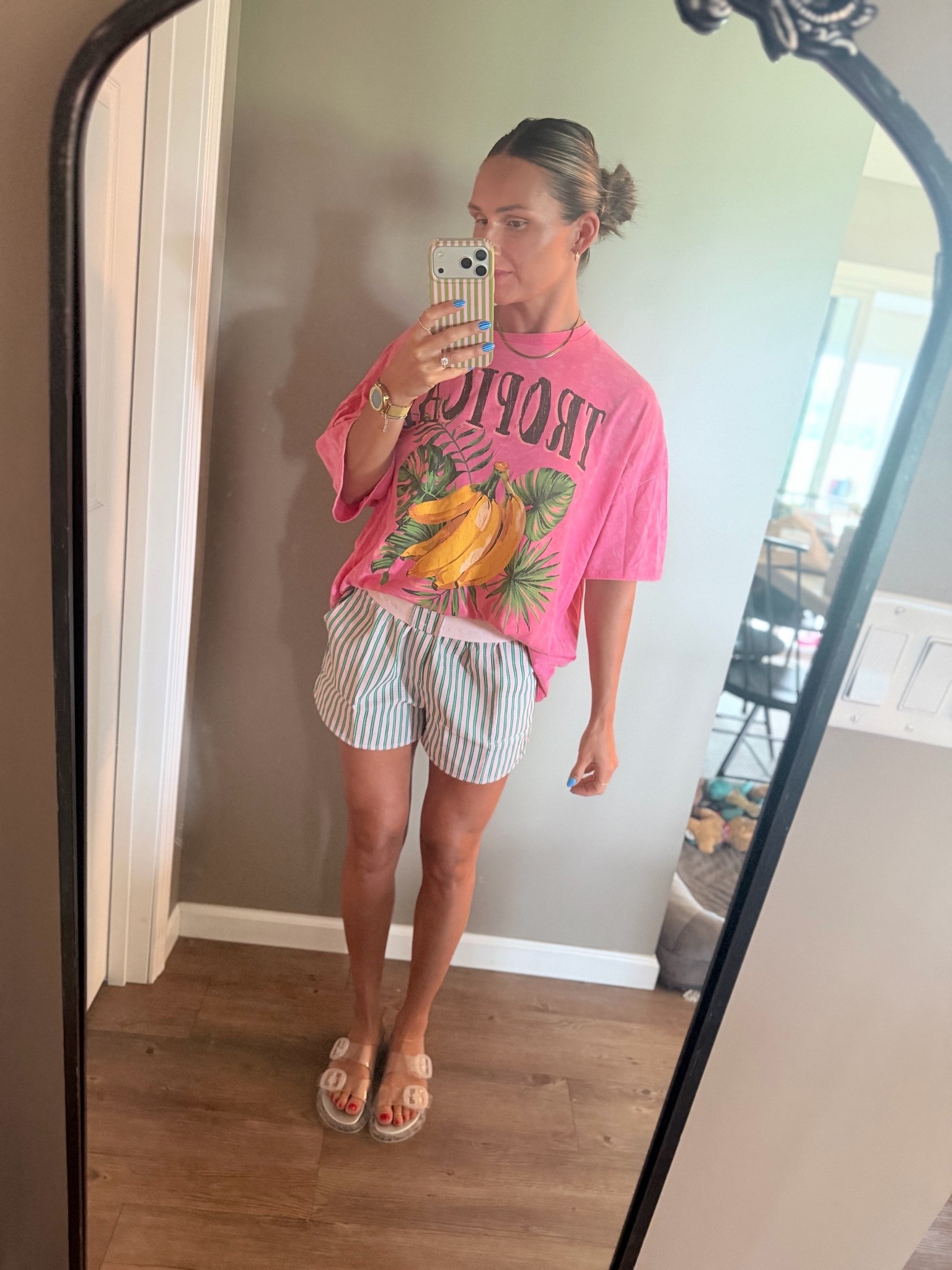 Boxers shorts are Mason Raine Boutique 🤎

#LTKootd #LTKmomlife #LTKBeauty