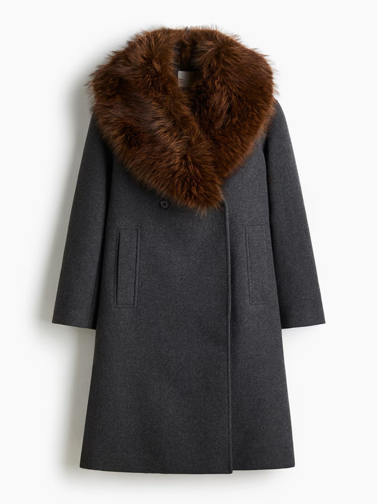 Faux fur coat, peacoat, fur collar coat, winter coat, brown coat, winter fashion, winter coat

#LTKFindsUnder100 #LTKWorkwear #LTKSeasonal