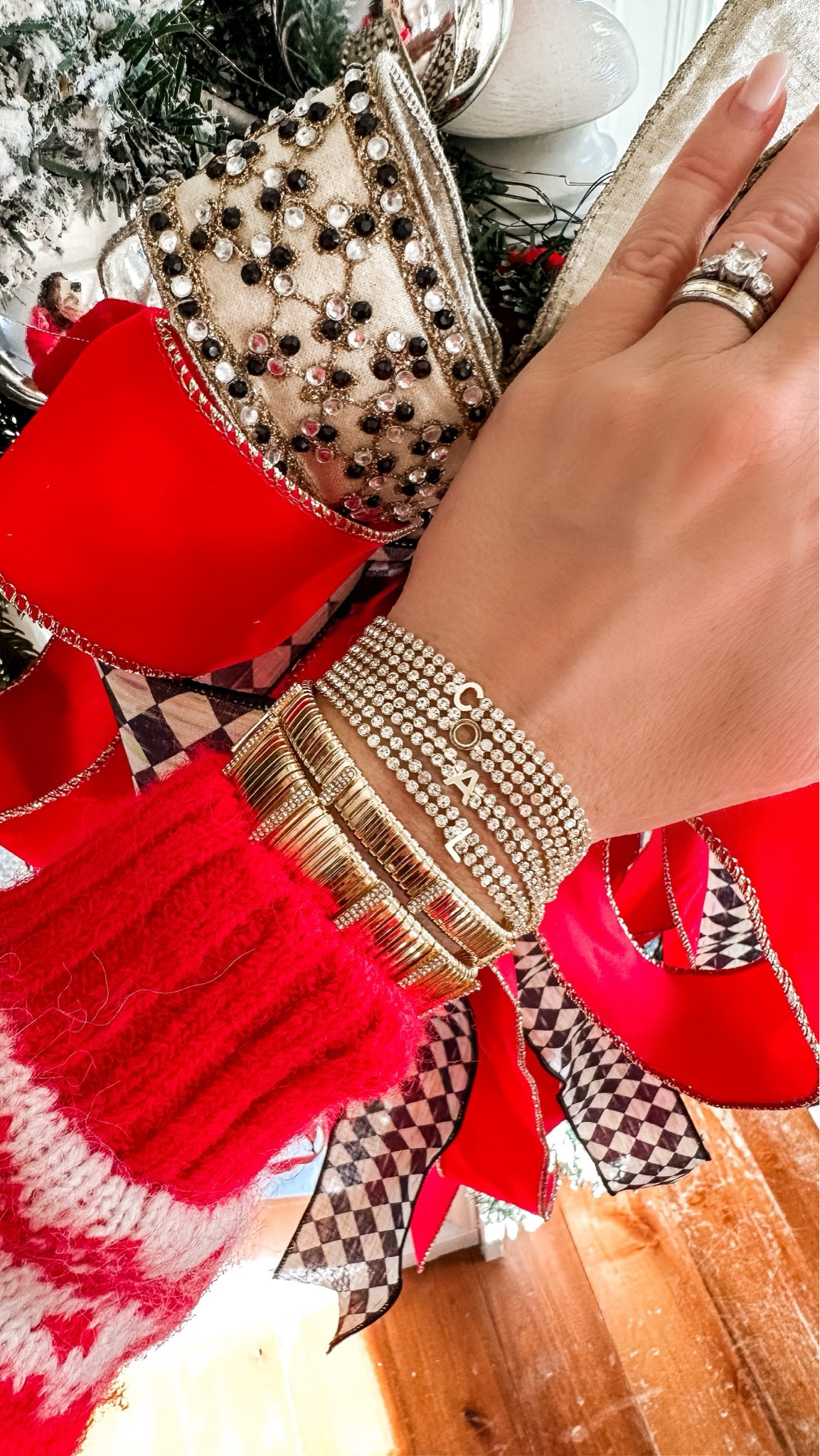 $10 bracelets at Baublebar


#LTKHoliday #LTKCyberWeek