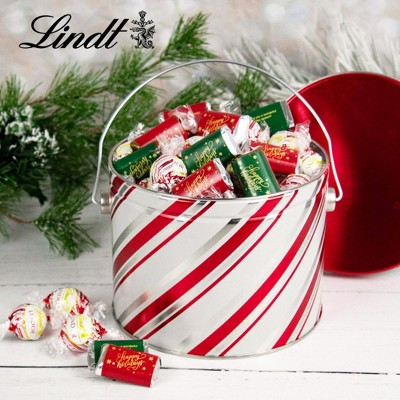 84 pcs Christmas Gift Tin with Hershey's Holiday Chocolate Candy Mix (1.9 lbs) | Target