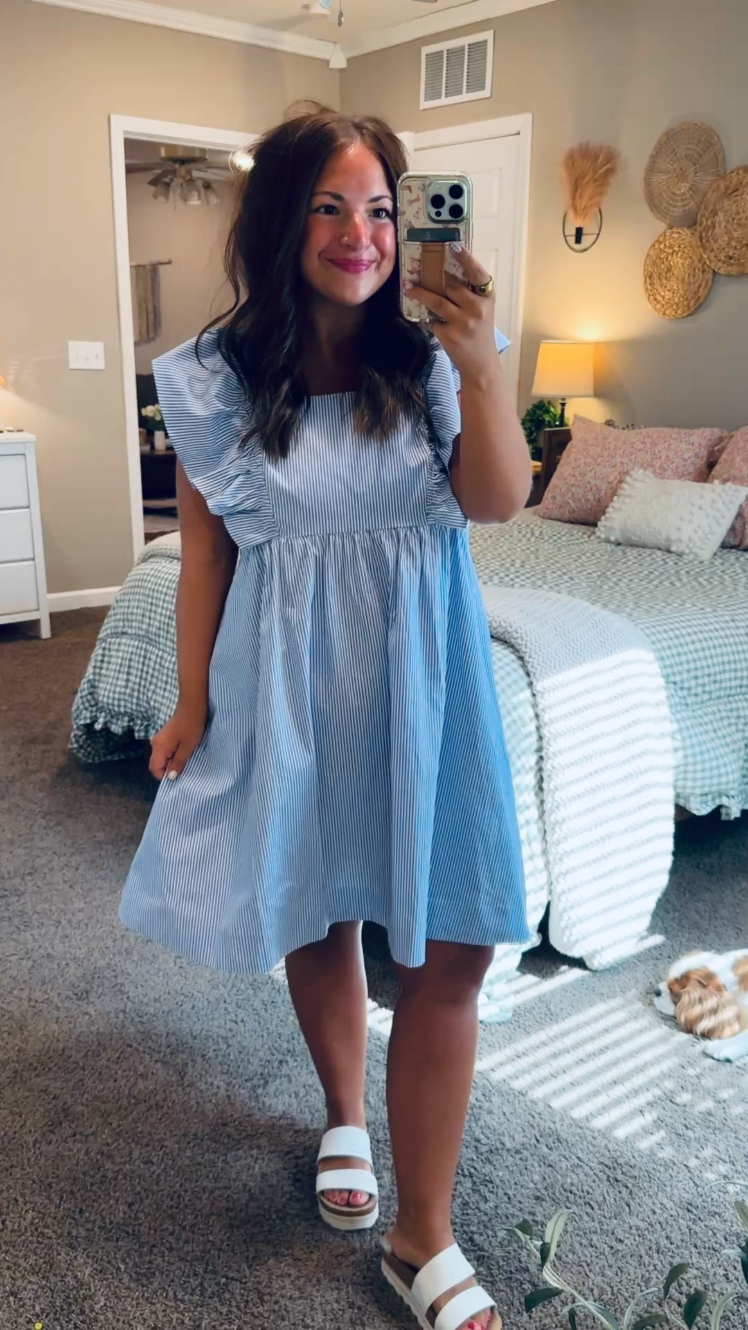 This flutter sleeve dress from Walmart is one of those easy throw-on-and-go pieces you'll wear on repeat. 🤍 Cute, comfortable, and budget-friendly!


sandals: fit true to size // wearing a 5
dress: fits oversized // wearing a large 

 #LTKootd #LTKMidsize #LTKWorkwear