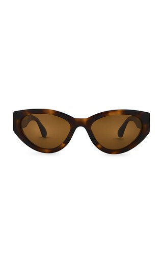 Chimi 06.3 Sunglasses in Brown. | Revolve Clothing (Global)